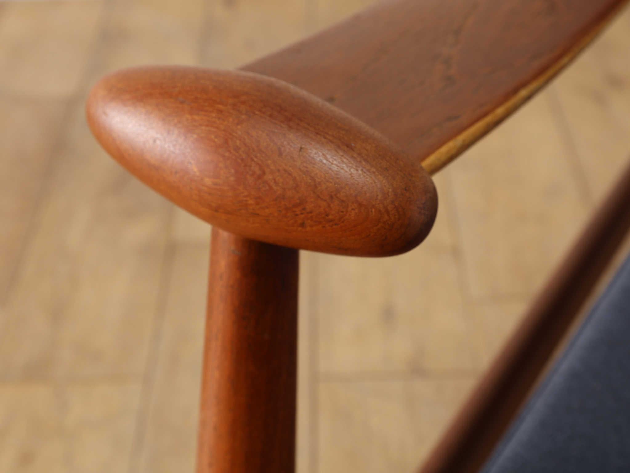 Chaise Spade de Finn Juhl FD133 en vente 7