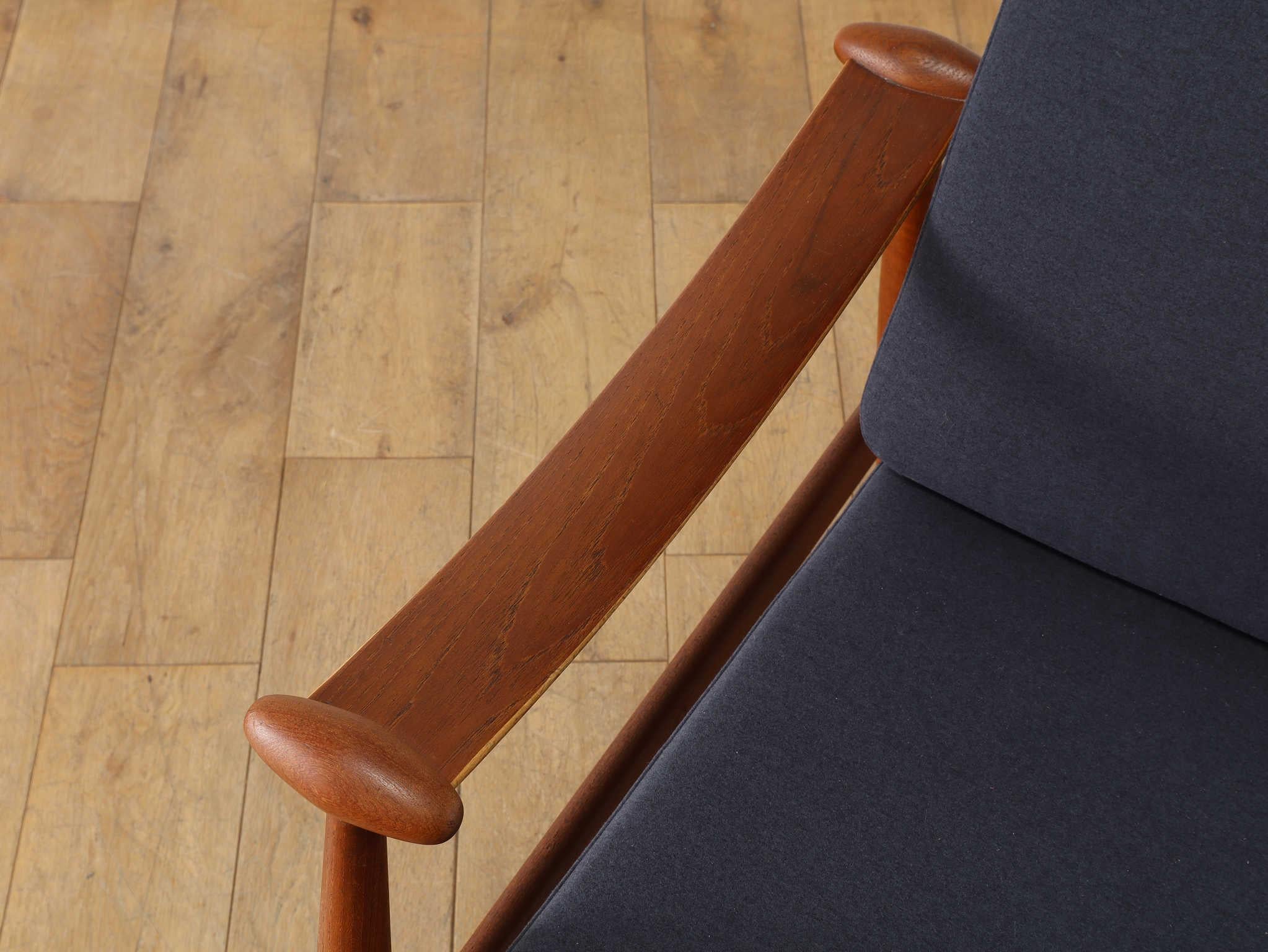 Chaise Spade de Finn Juhl FD133 en vente 8