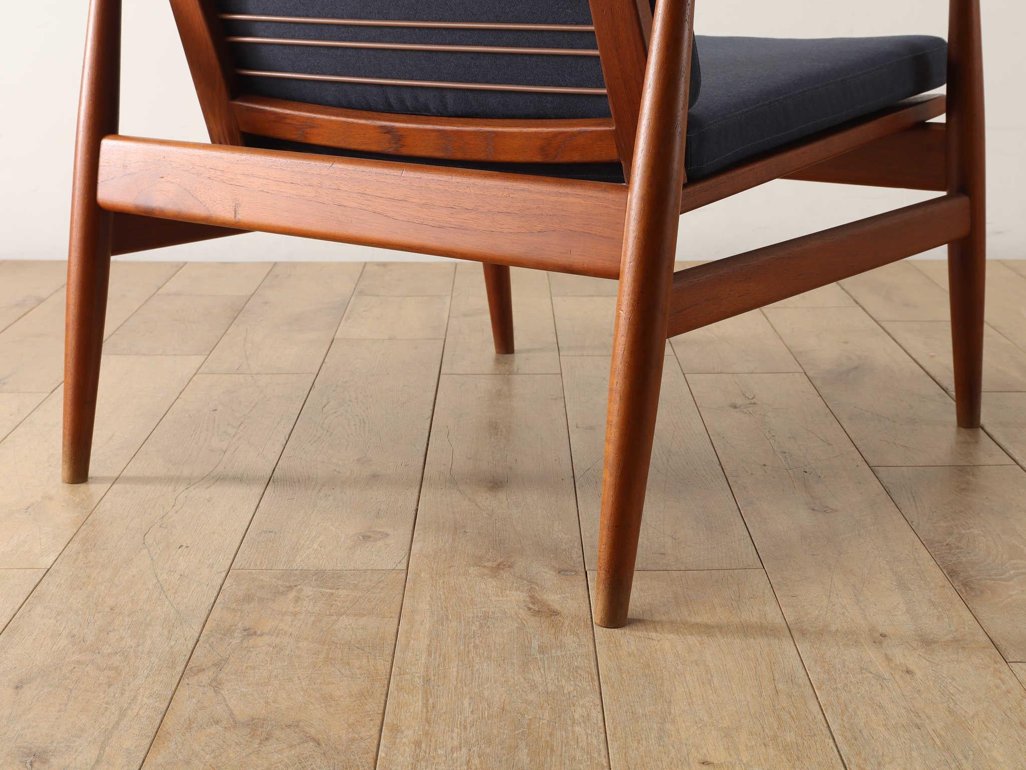 Teck Chaise Spade de Finn Juhl FD133 en vente