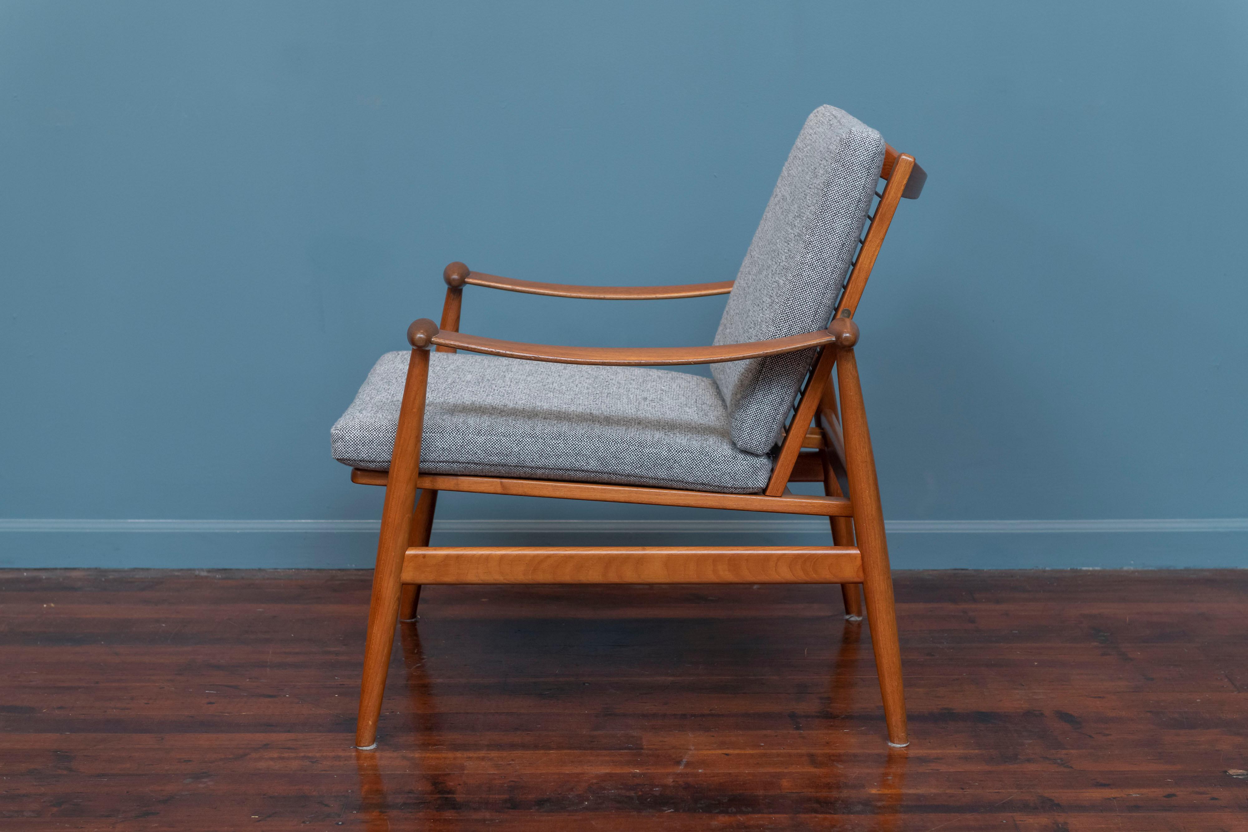 Finn Juhl Spade Chair Model 133 for France & Daverkosen In Good Condition For Sale In San Francisco, CA