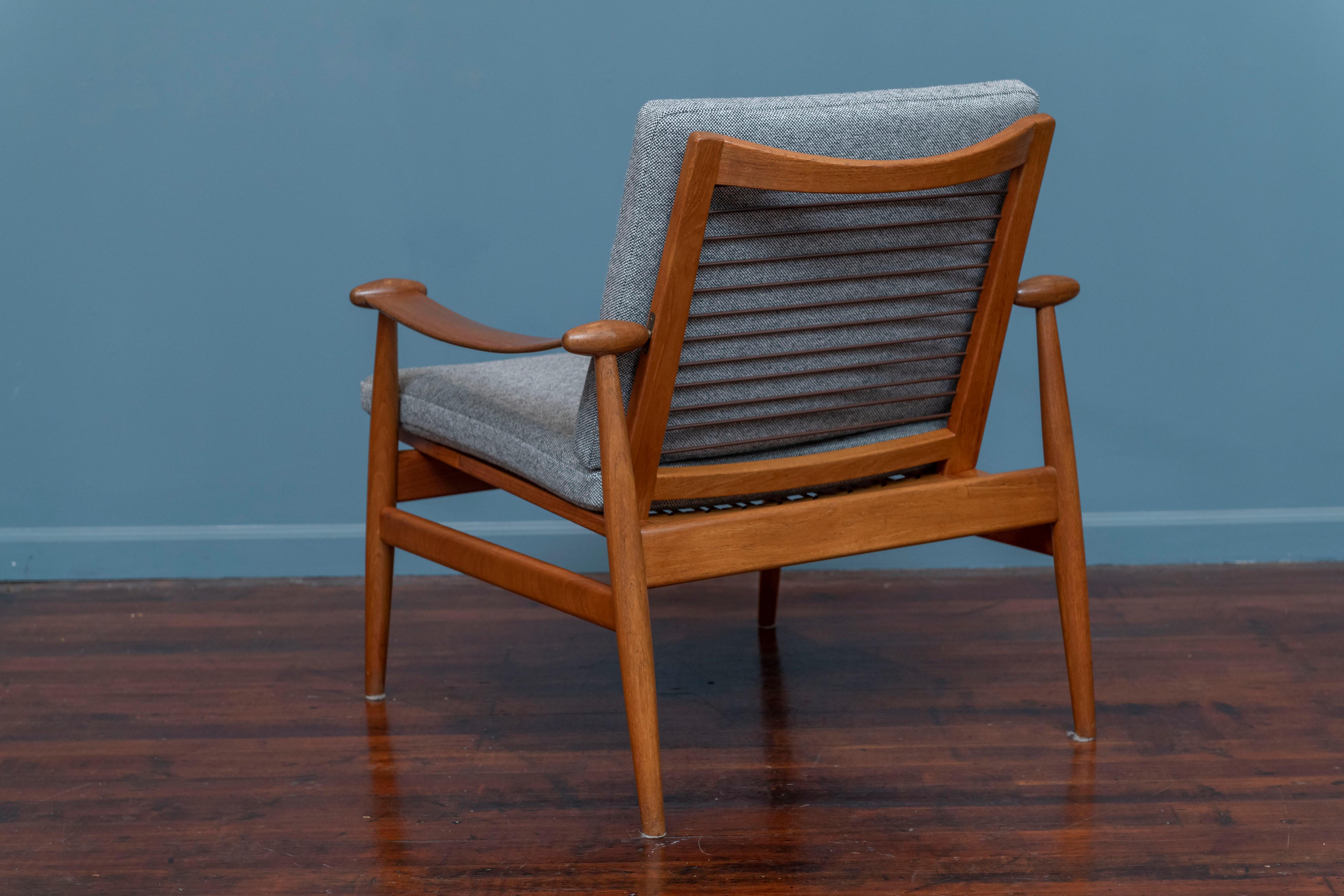 Mid-20th Century Finn Juhl Spade Chair Model 133 for France & Daverkosen For Sale