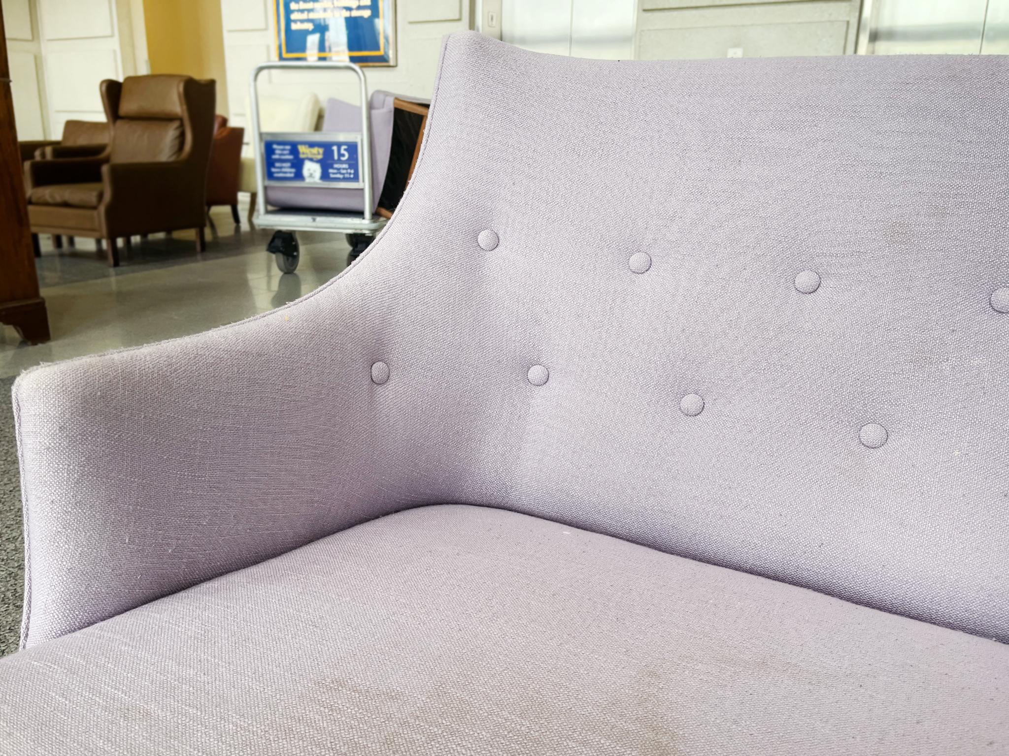 Divanetti moderni danesi in stile Finn Juhls - una coppia in vendita 2
