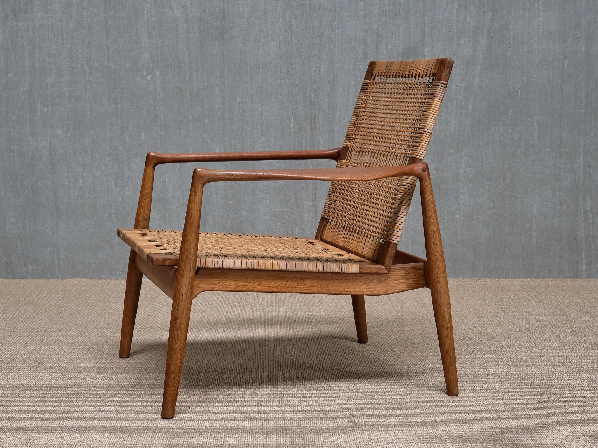 Finn Juhl SW 96 Armchair in Teak, Oak and Cane, Søren Willadsen, Denmark, 1956 For Sale 3