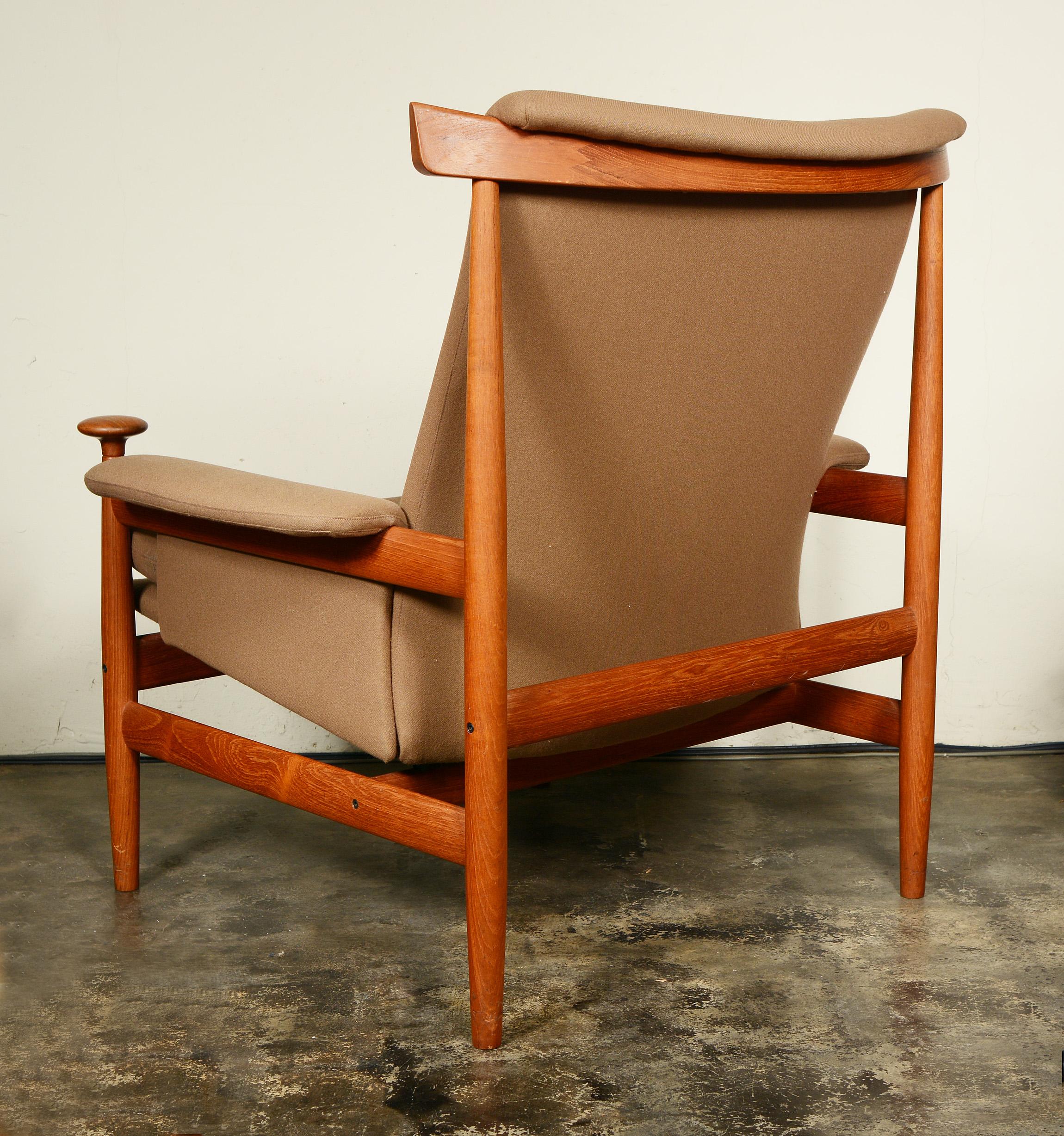 Mid-Century Modern Finn Juhl Teak Bwana Lounge Chair for France and Son