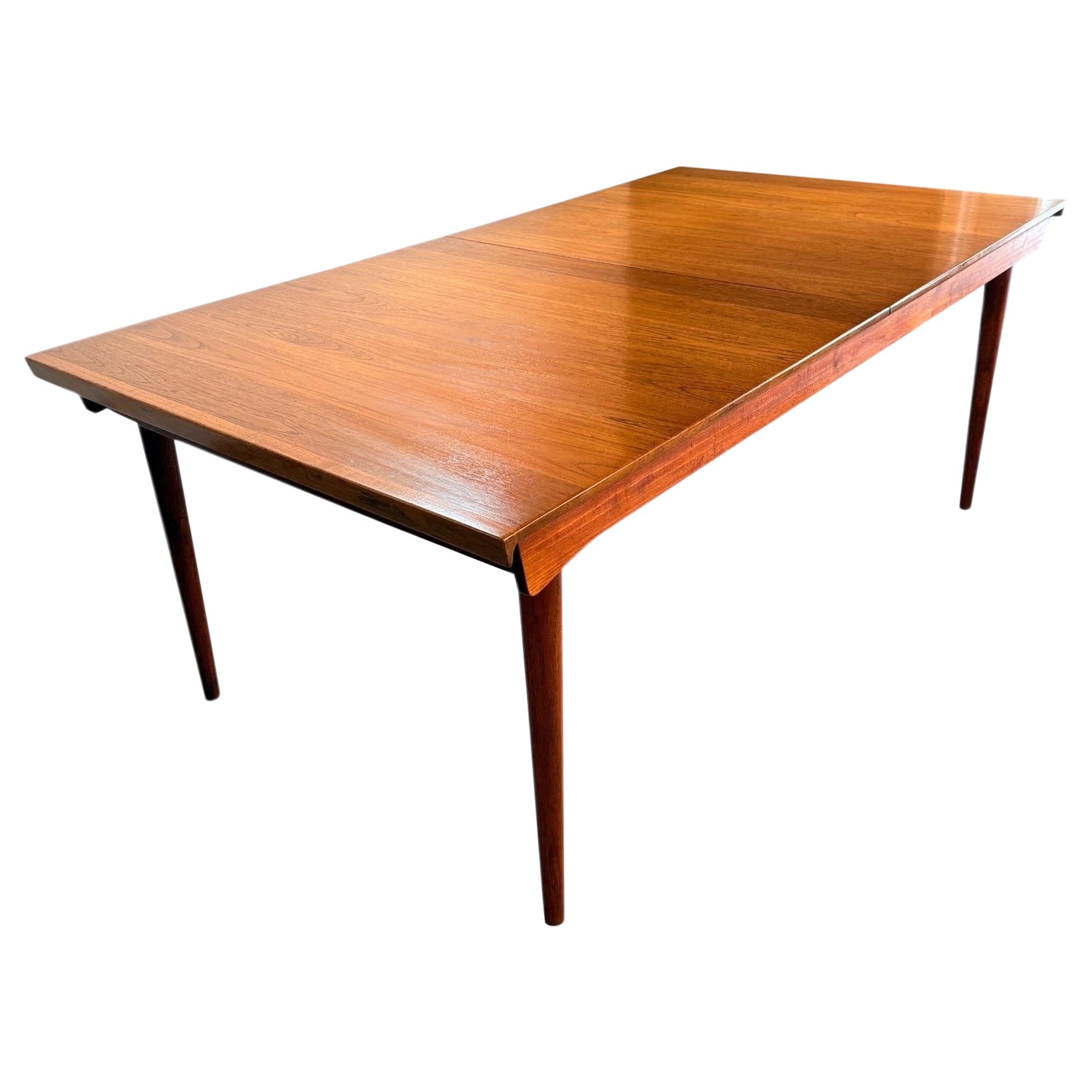 Finn Juhl Teak Dining Table for John Stuart and France 
Son, Model FD 540