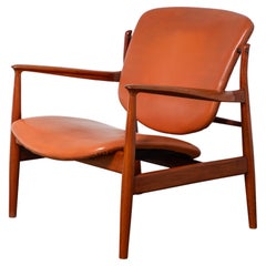 Fauteuil de salon Finn Juhl FD-136 pour COM