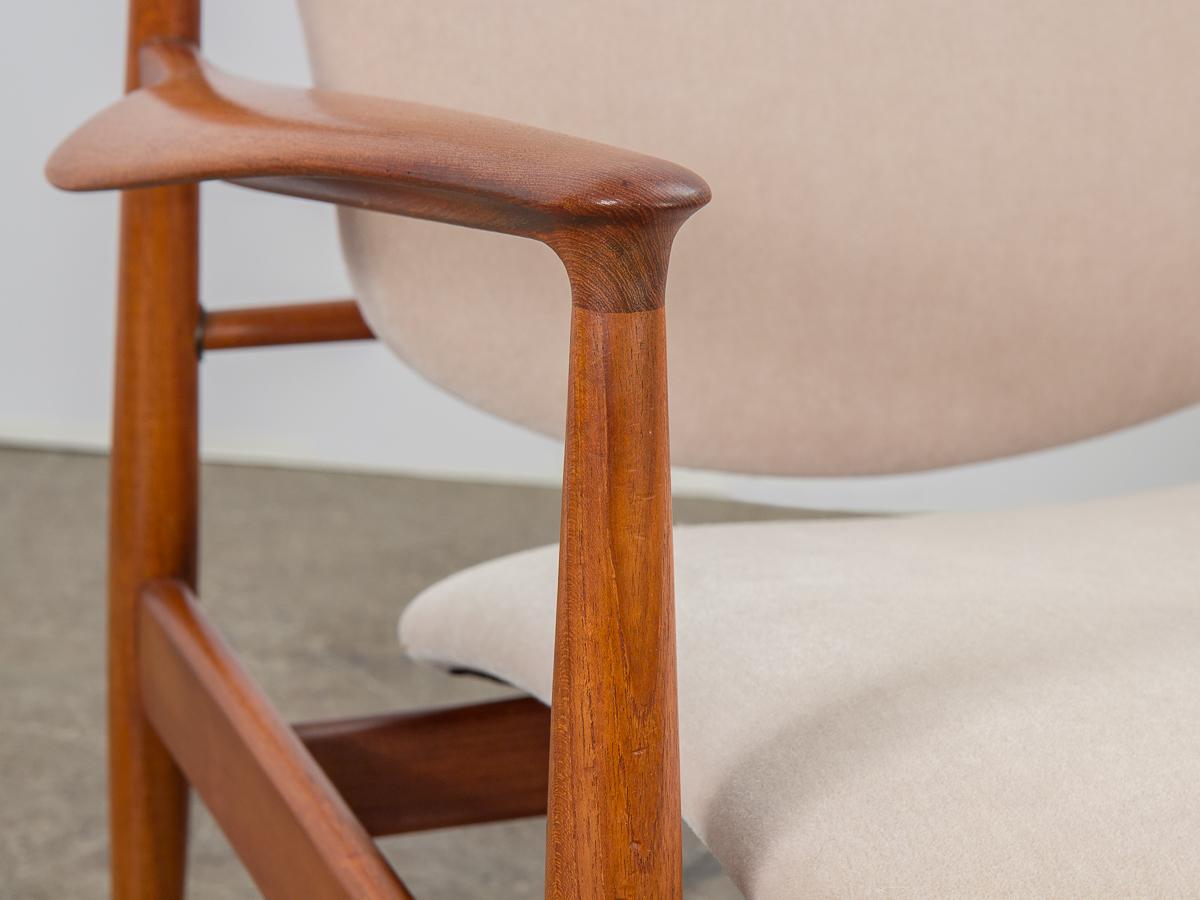 Fauteuils de salon en teck FD-136 de Finn Juhl 1