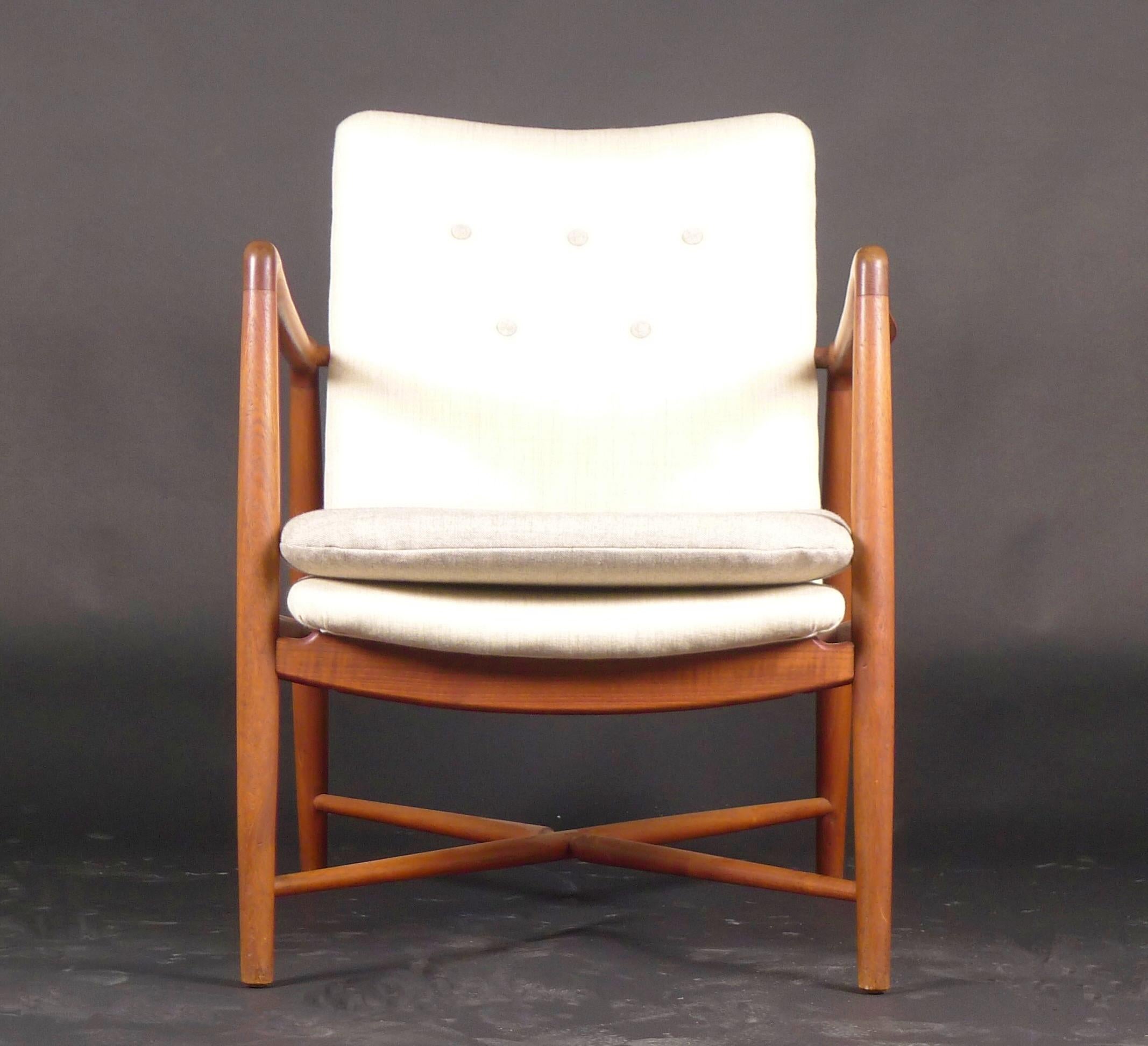 Finn Juhl, Teak Fireplace Chair, Model BO59, designed 1946 for Bovirke, Denmark In Good Condition For Sale In Wargrave, Berkshire