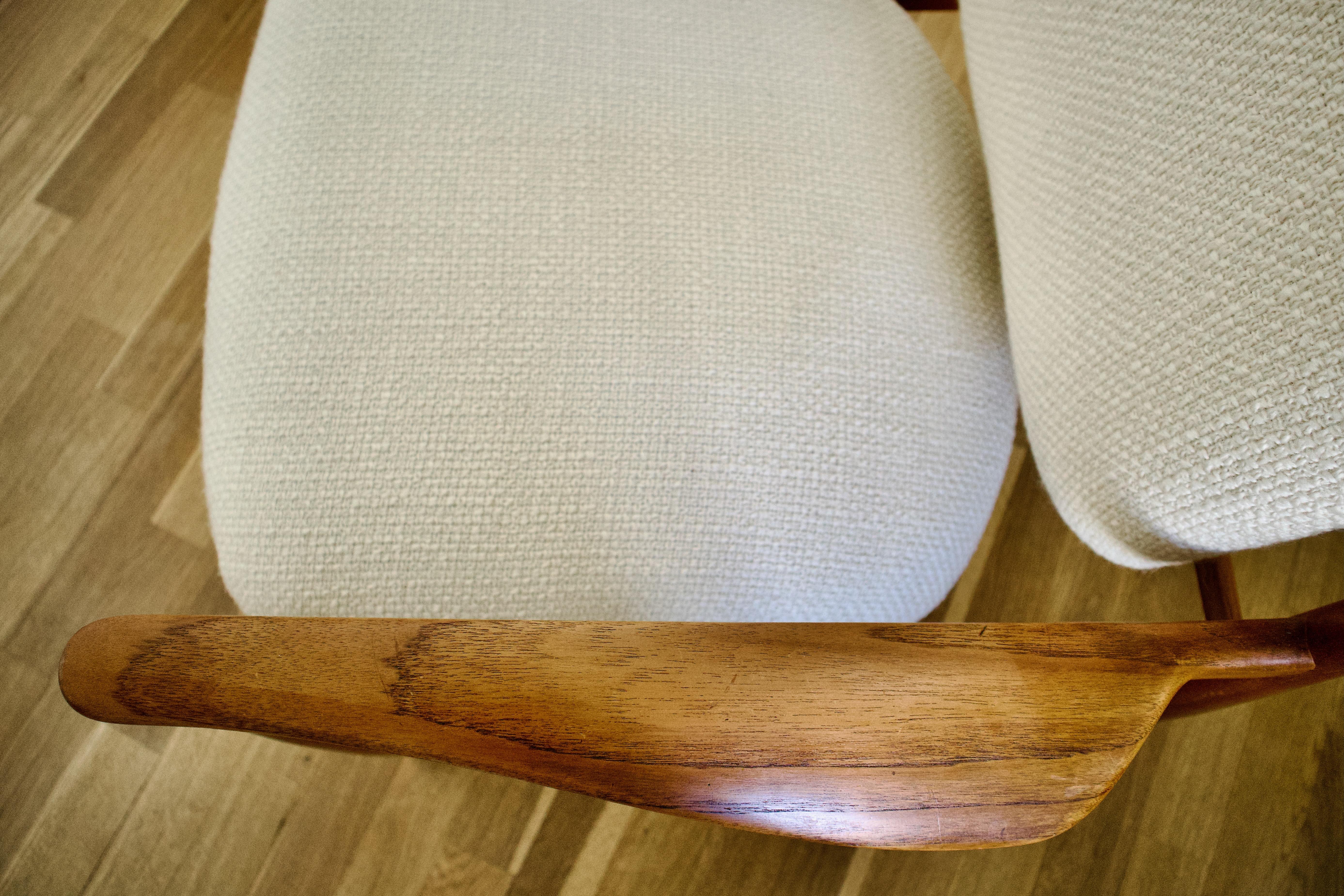 Sedie da salotto in teak Finn Juhl modello FD-136 per France & Daverkosen, Danimarca, coppia in vendita 4