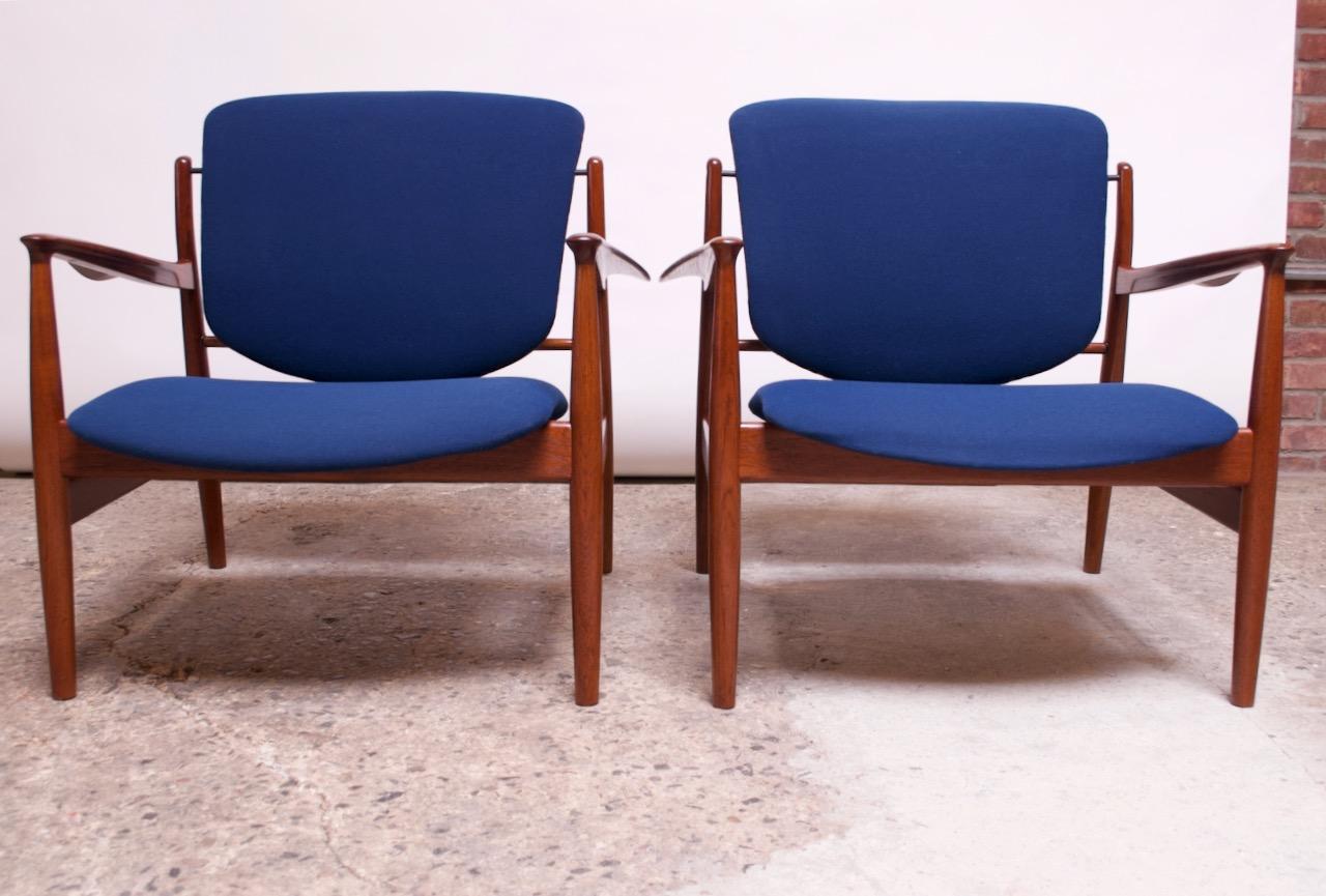 Finn Juhl Teak Lounge Chairs Model FD-136 for France and Daverkosen For Sale 3