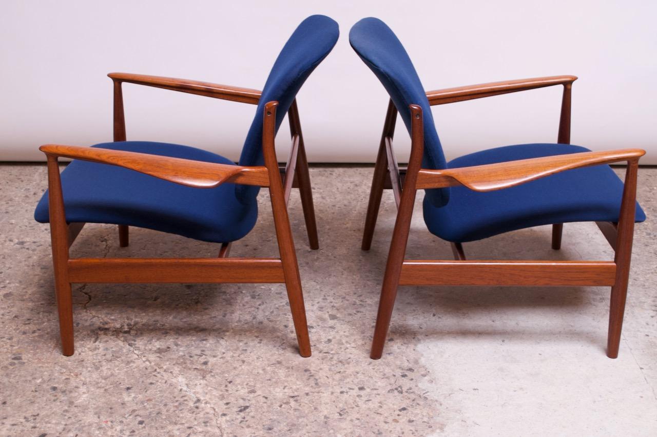 Finn Juhl Teak Lounge Chairs Model FD-136 for France and Daverkosen For Sale 4