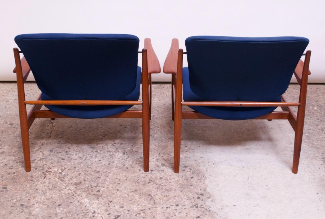 Upholstery Finn Juhl Teak Lounge Chairs Model FD-136 for France and Daverkosen For Sale
