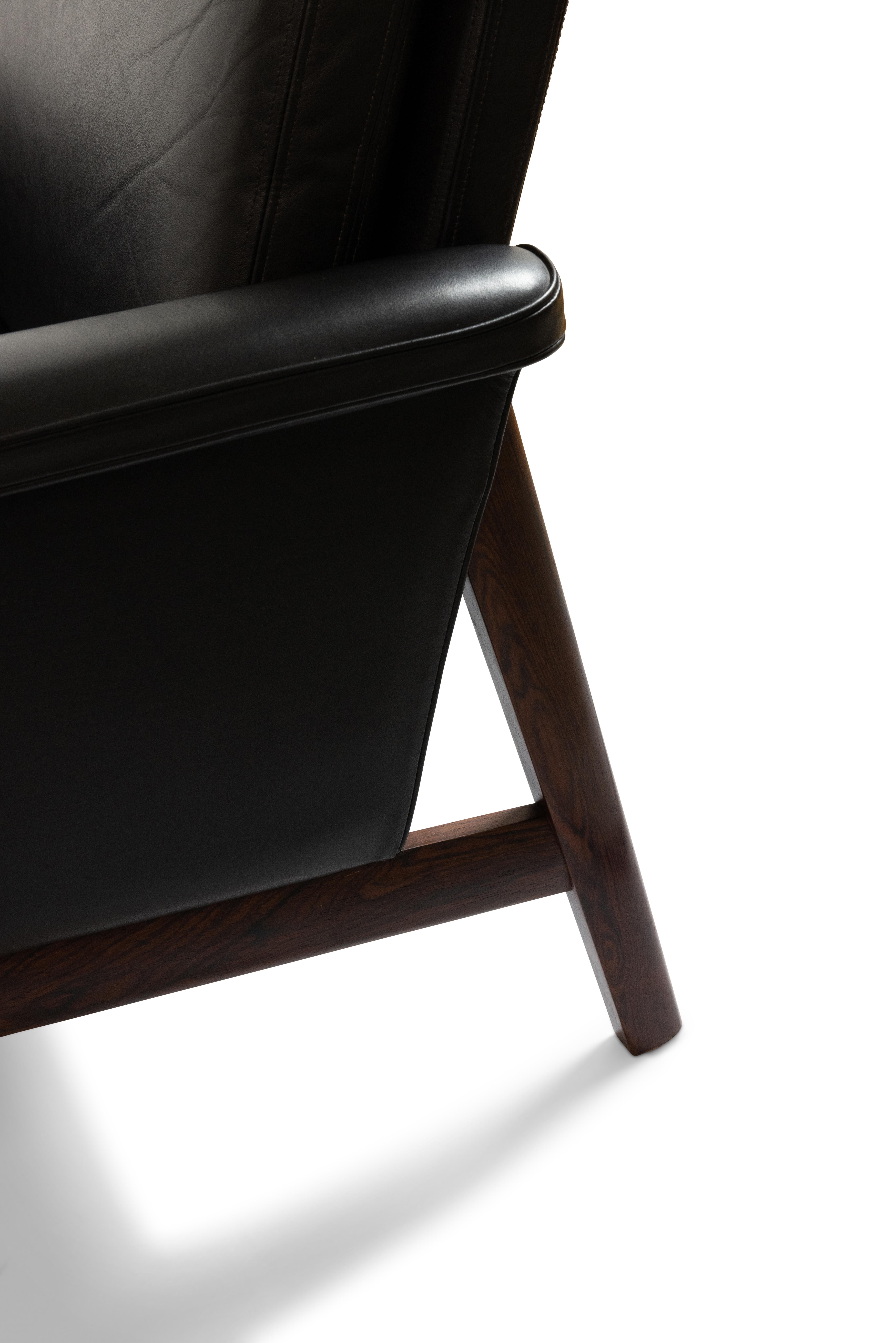 Finn Juhl Three Seat Sofa with Original Black Leather, Model 218/3, Denmark For Sale 4