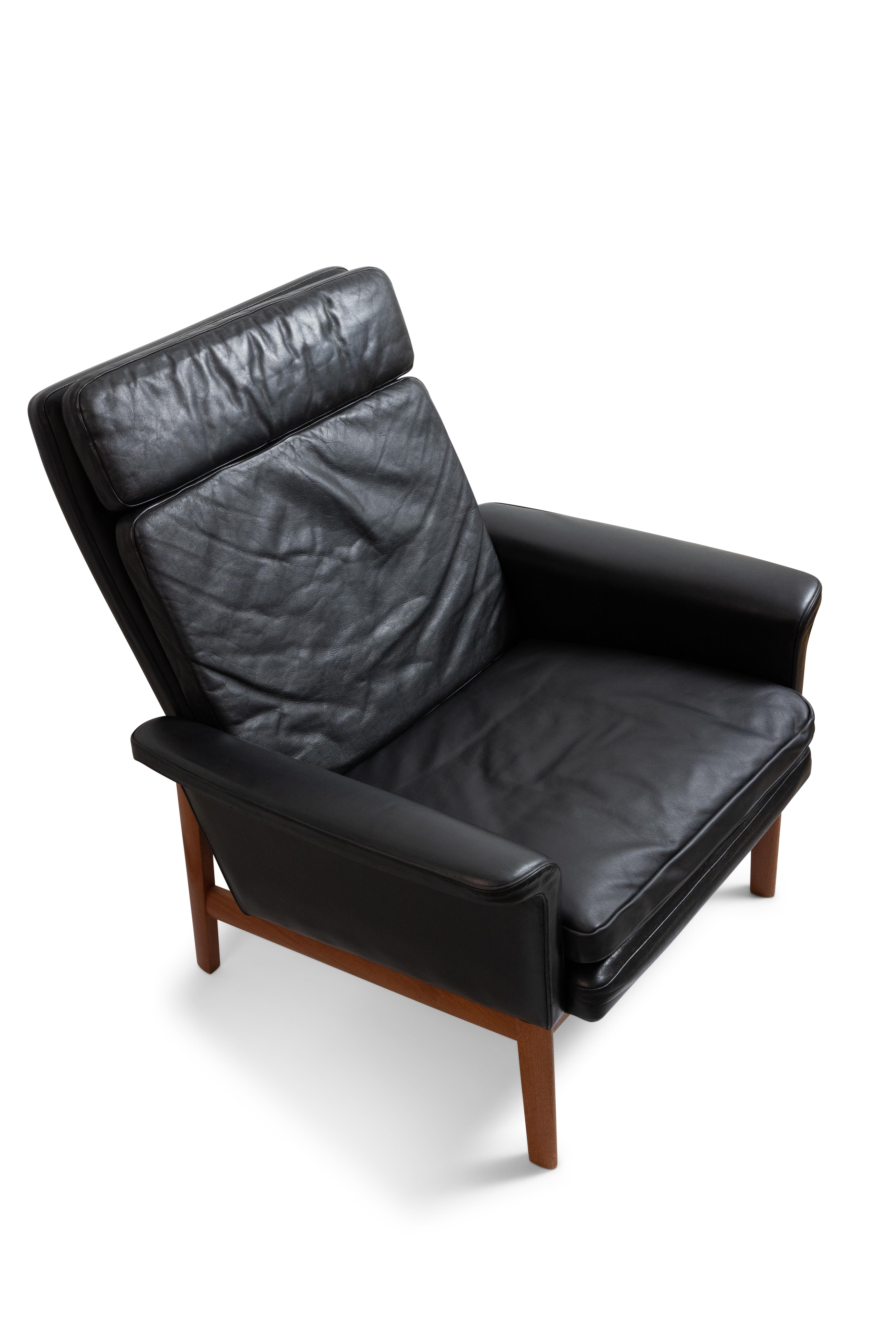 Danish Finn Juhl Three Seat Sofa with Original Black Leather, Model 218/3, Denmark For Sale