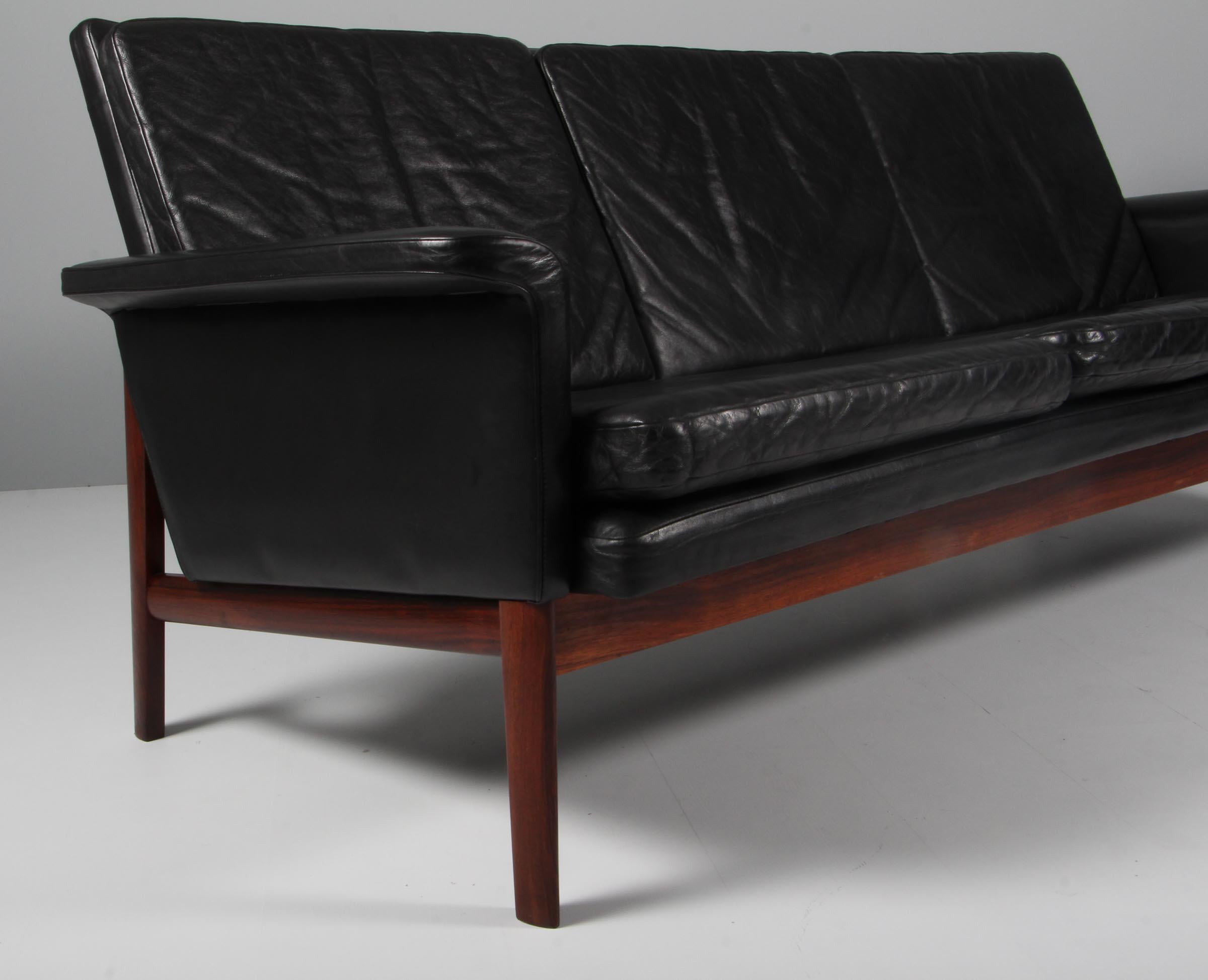 Finn Juhl Three Seat Sofa with Original Black Leather, Model 218/3, Denmark In Good Condition In Esbjerg, DK