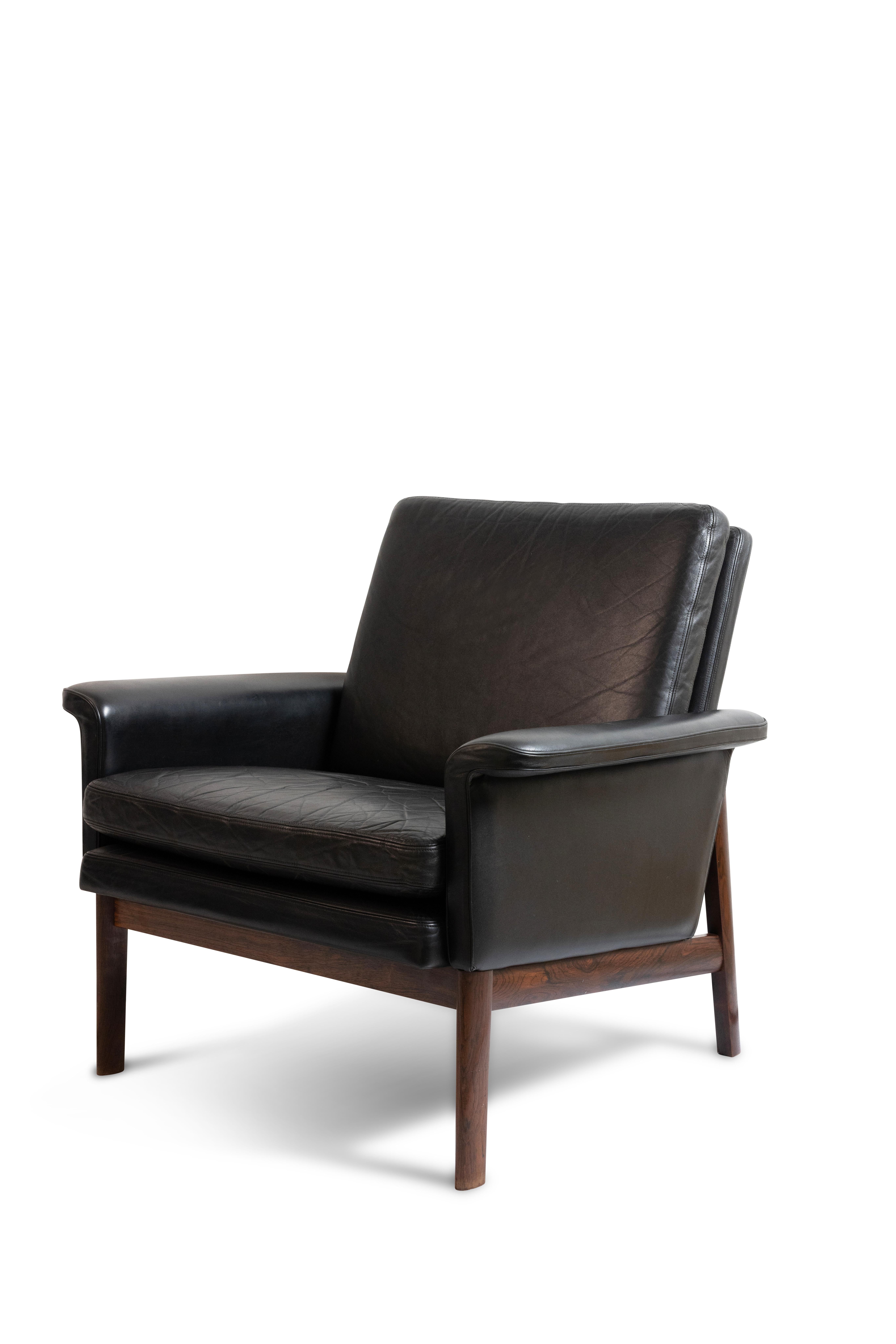 Finn Juhl Three Seat Sofa with Original Black Leather, Model 218/3, Denmark For Sale 3