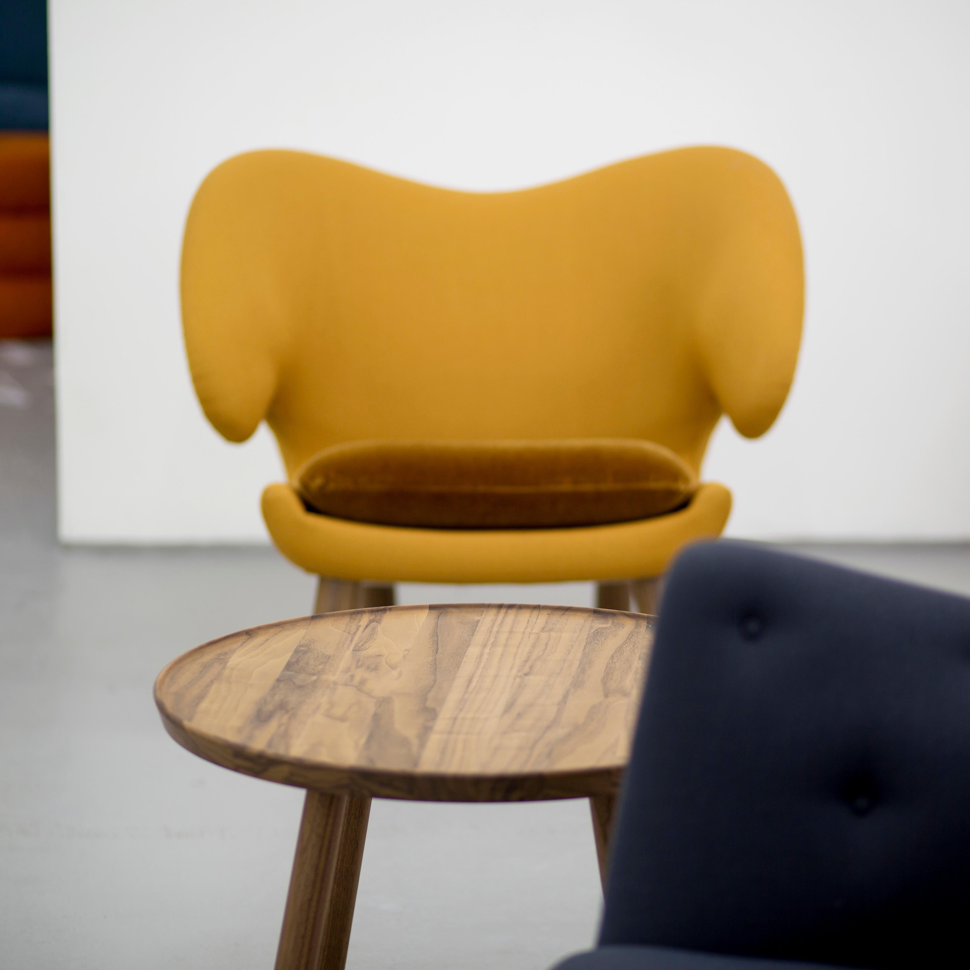 Finn Juhl Yellow Pelican Chair, Fabric and Wood In Good Condition In Barcelona, Barcelona