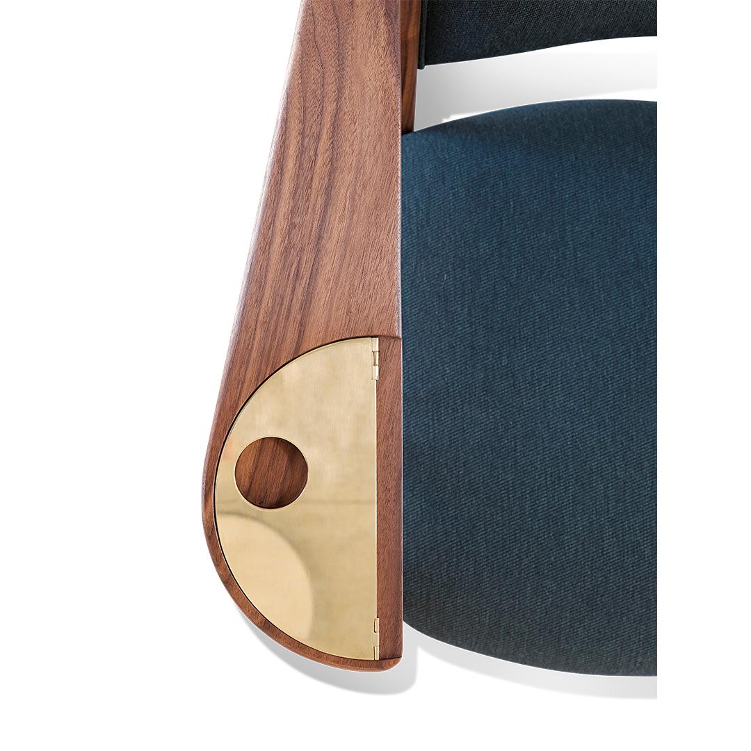 Finn Juhl's Extravagant Whisky Chair 4