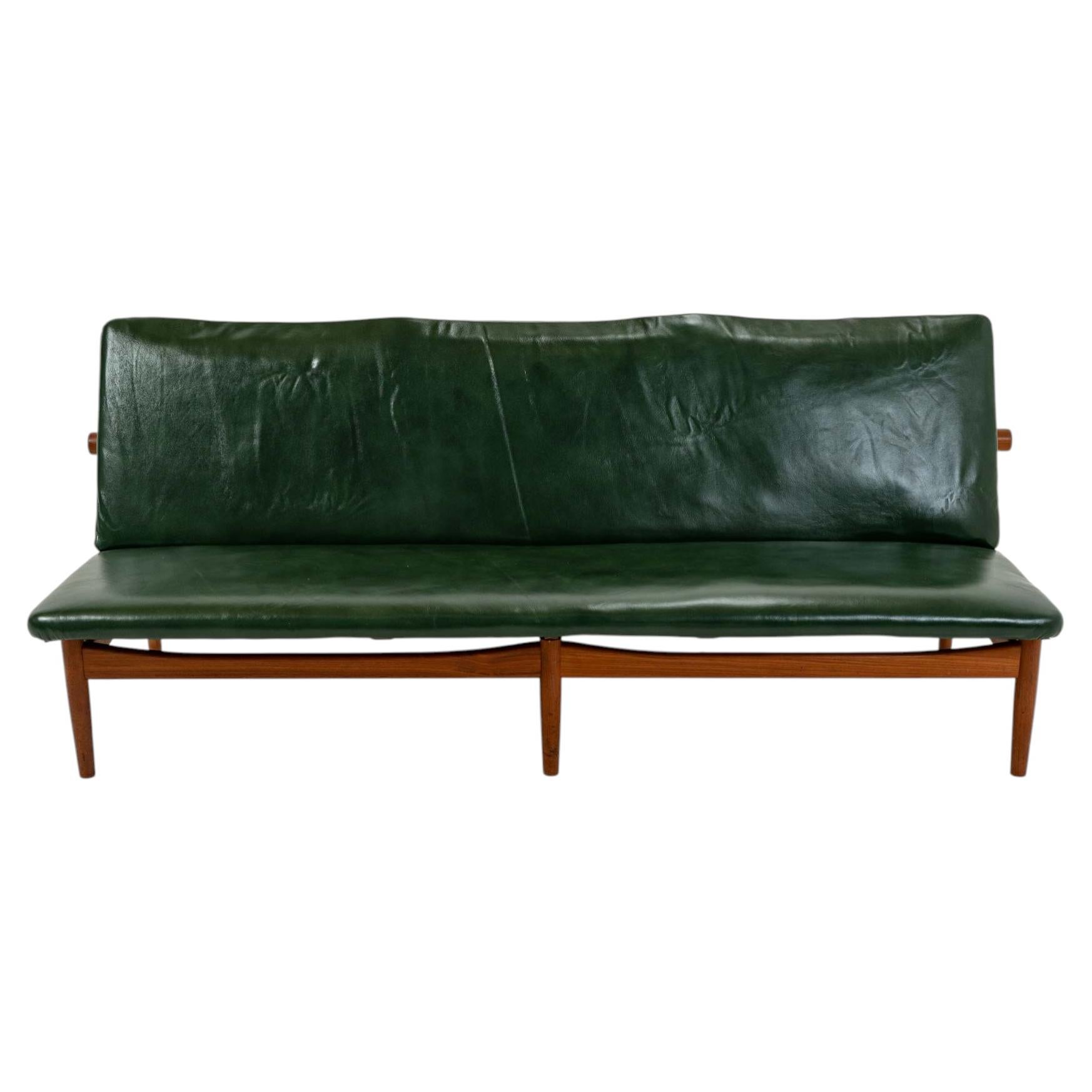 Finn Juhl Japan Drei-Fuß-Sofa