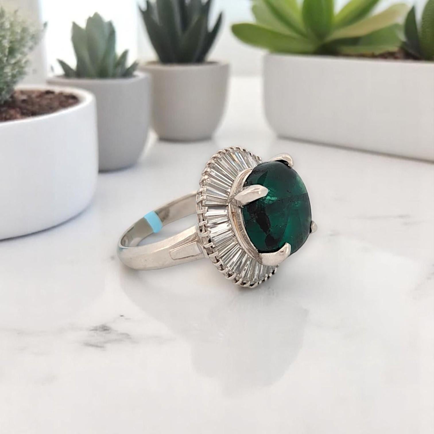 Taille émeraude Finna  Bague en platine avec émeraude Trapiche de 6,57 ct et diamants naturels de 2,10 ct en vente