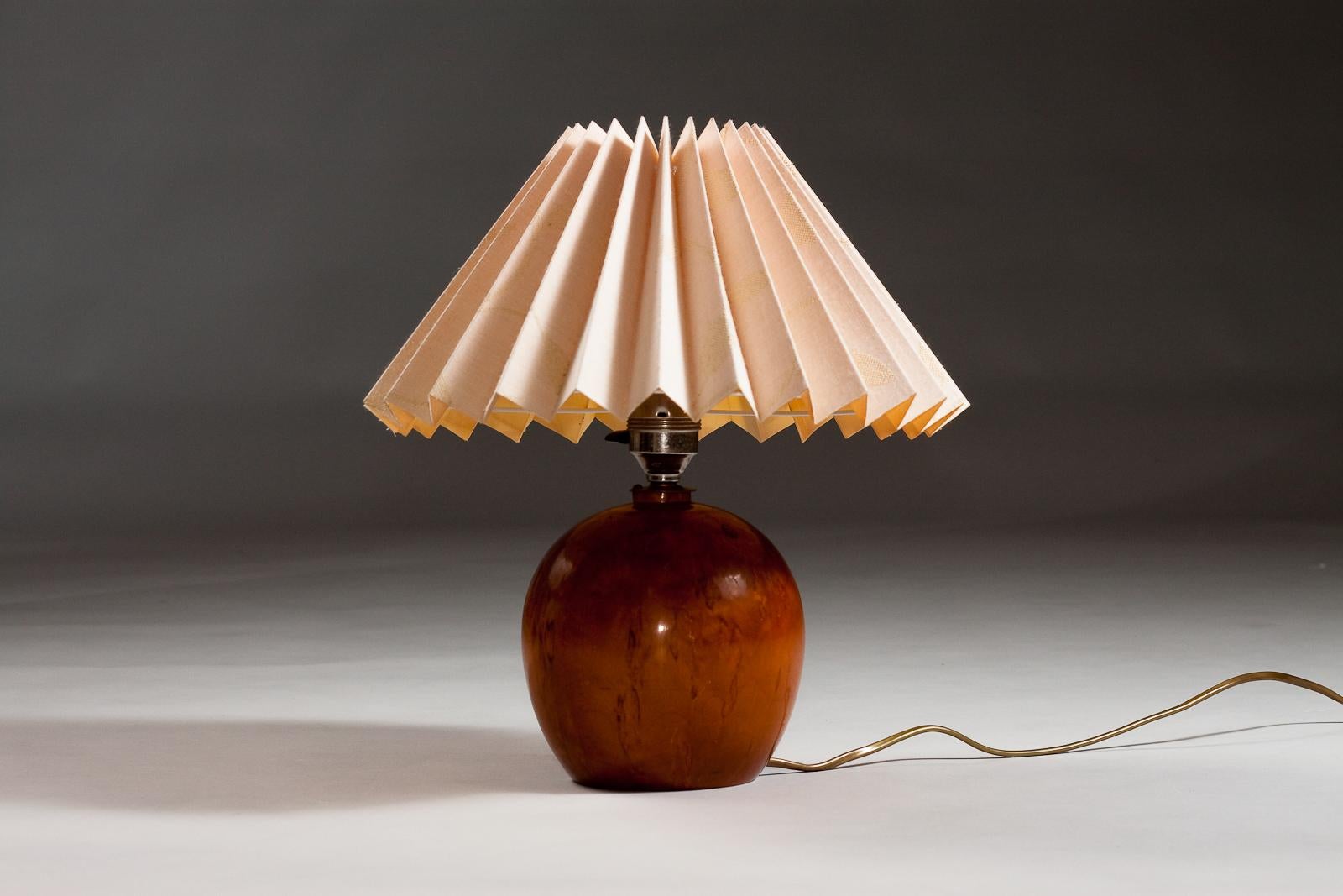 Finnish 1930's wooden table lamp For Sale 3
