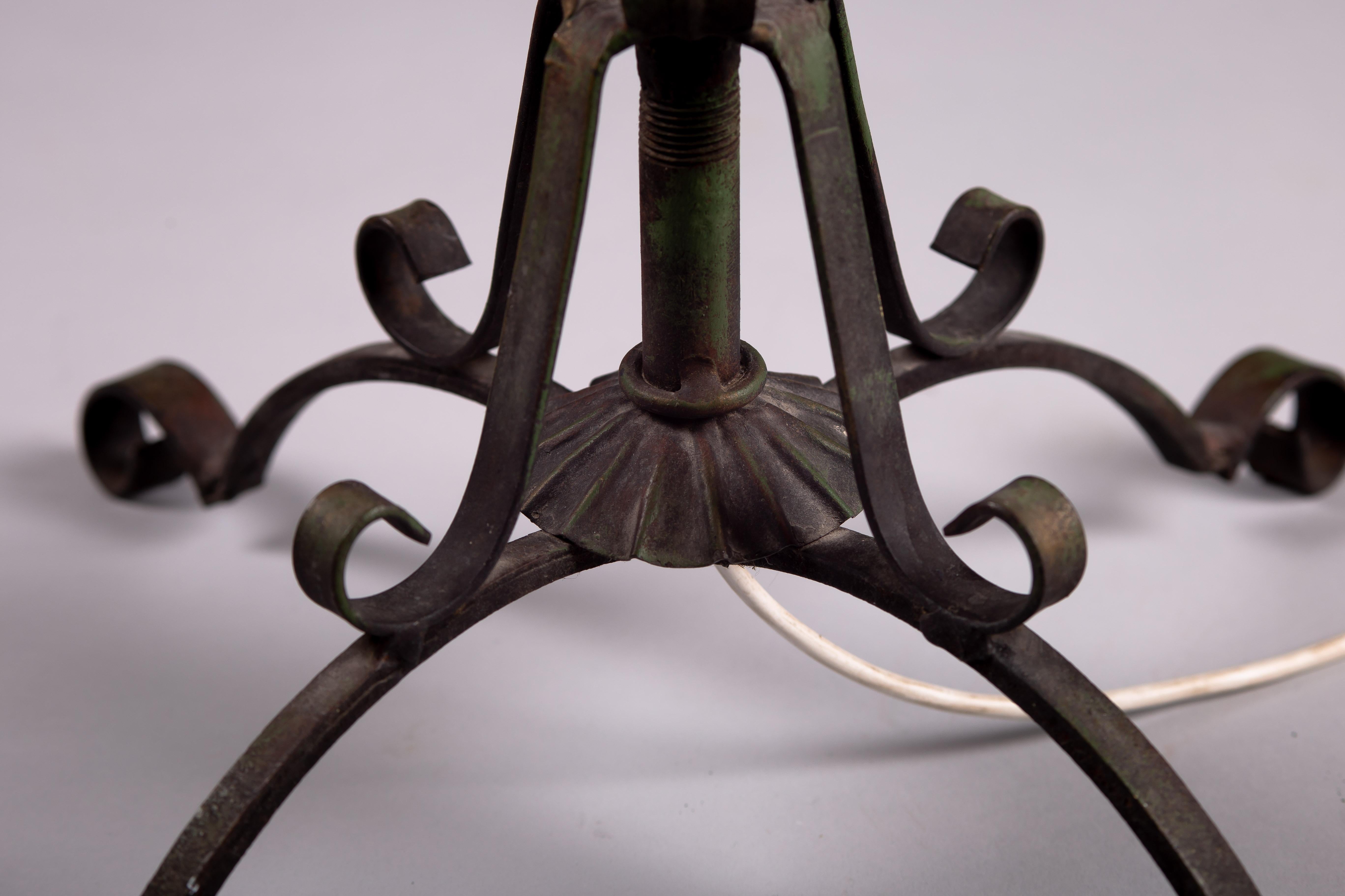 Finnische Stehlampe aus Schmiedeeisen aus den 1930er Jahren im Angebot 2