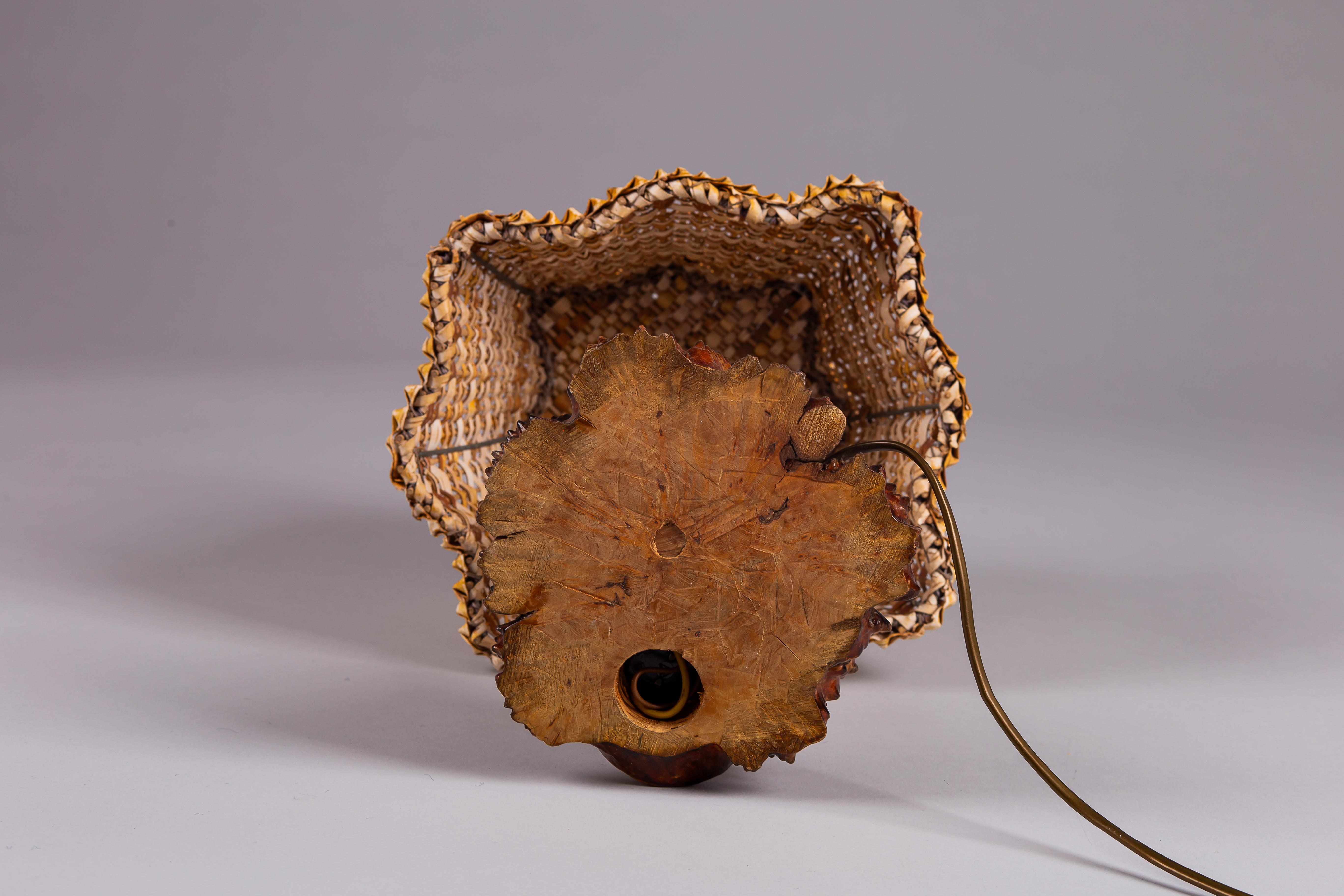 Finnish 1940s folk art table lamp made from curly birch For Sale 4
