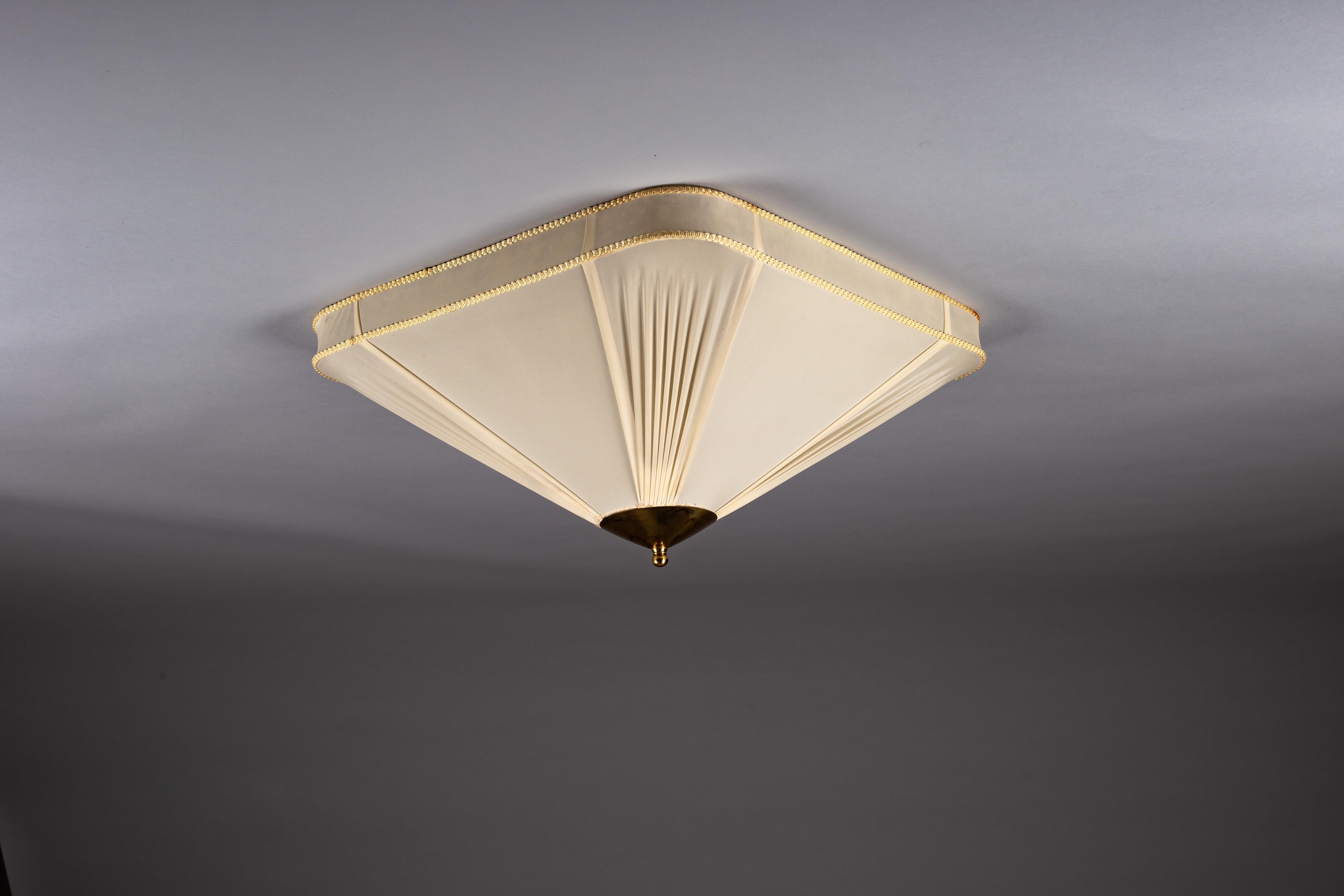 Finnische cremefarbene Unterputzdose von Valinte aus den 1950er Jahren im Zustand „Relativ gut“ im Angebot in Turku, Varsinais-Suomi