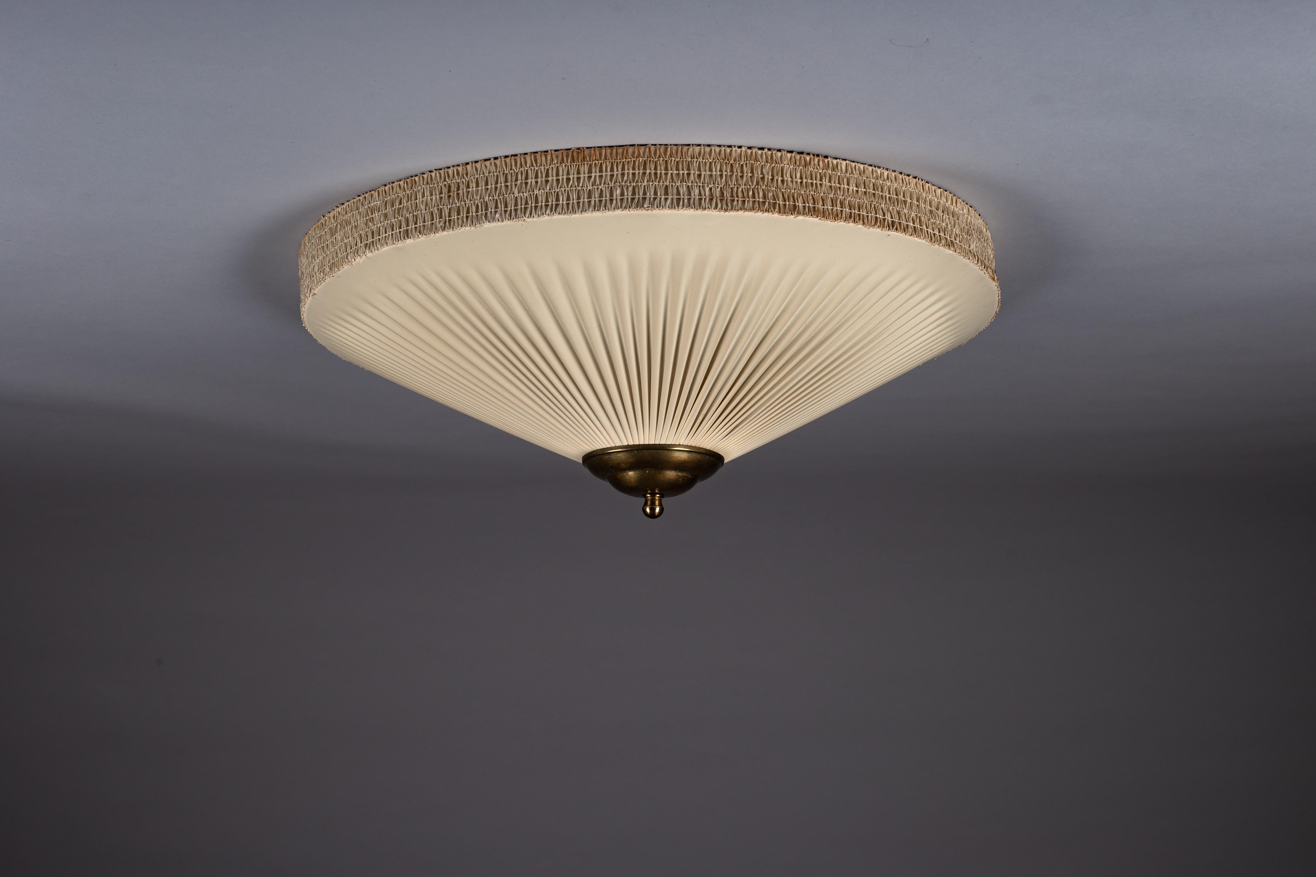 Finnish 1950's cream flush mount lamp In Fair Condition For Sale In Turku, Varsinais-Suomi