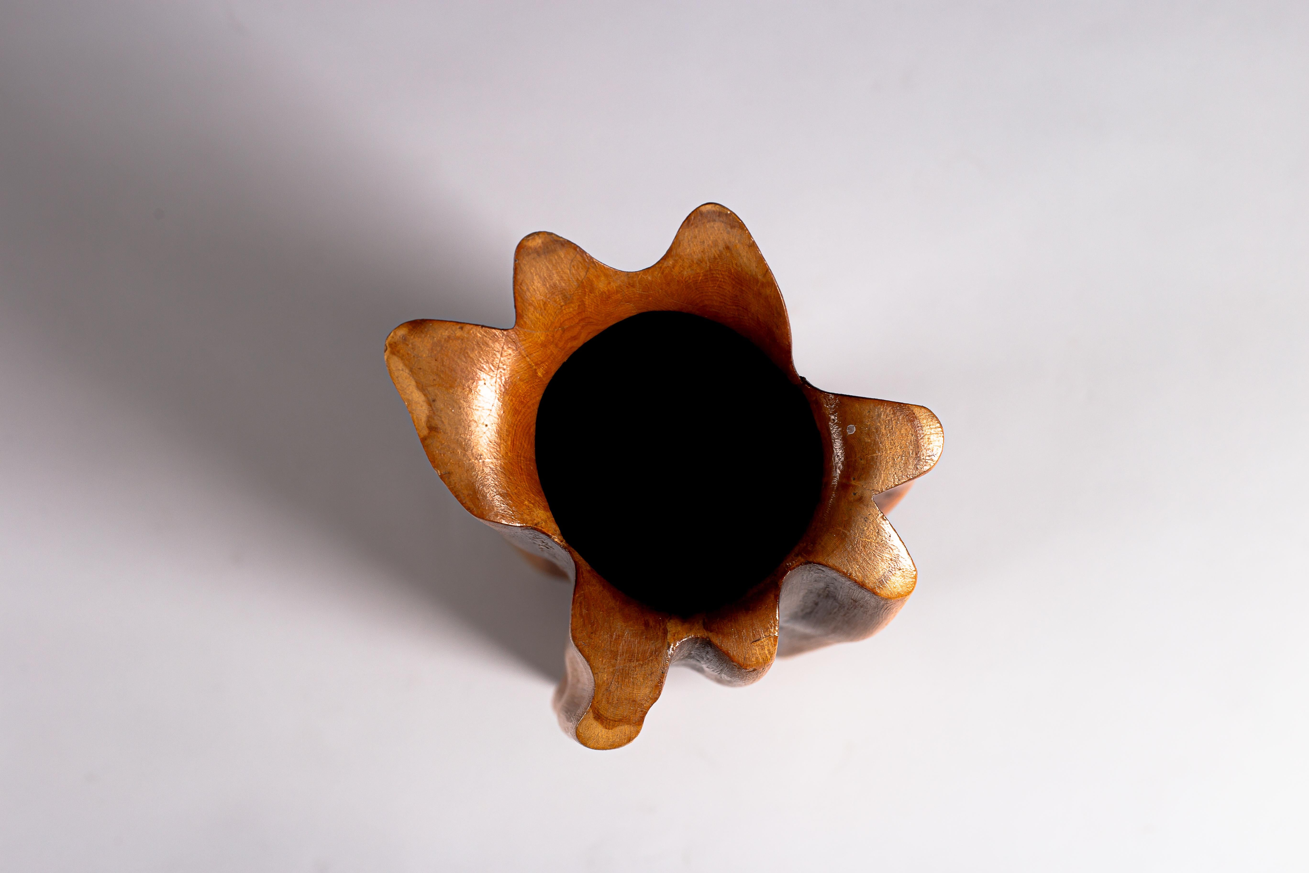Grande vaso scultoreo in legno finlandese degli anni Settanta in vendita 4
