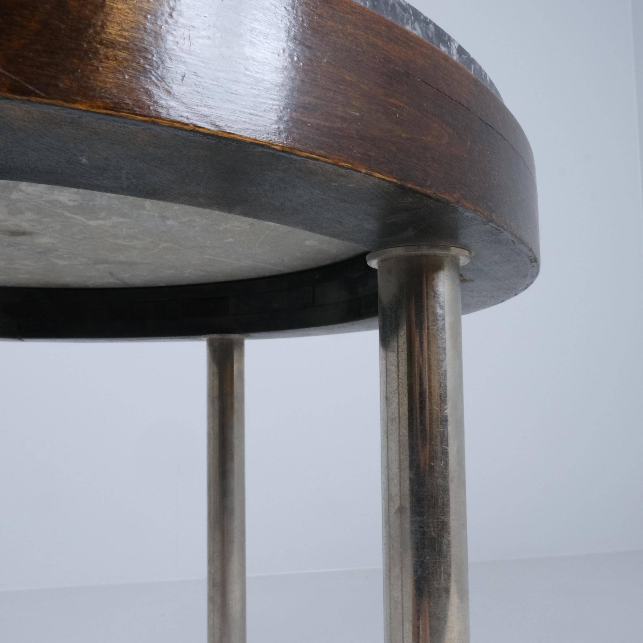 Finnischer Art-Déco-Eingangs-/Mitteltisch aus Eiche und Marmor, ca. 1930er Jahre im Angebot 4