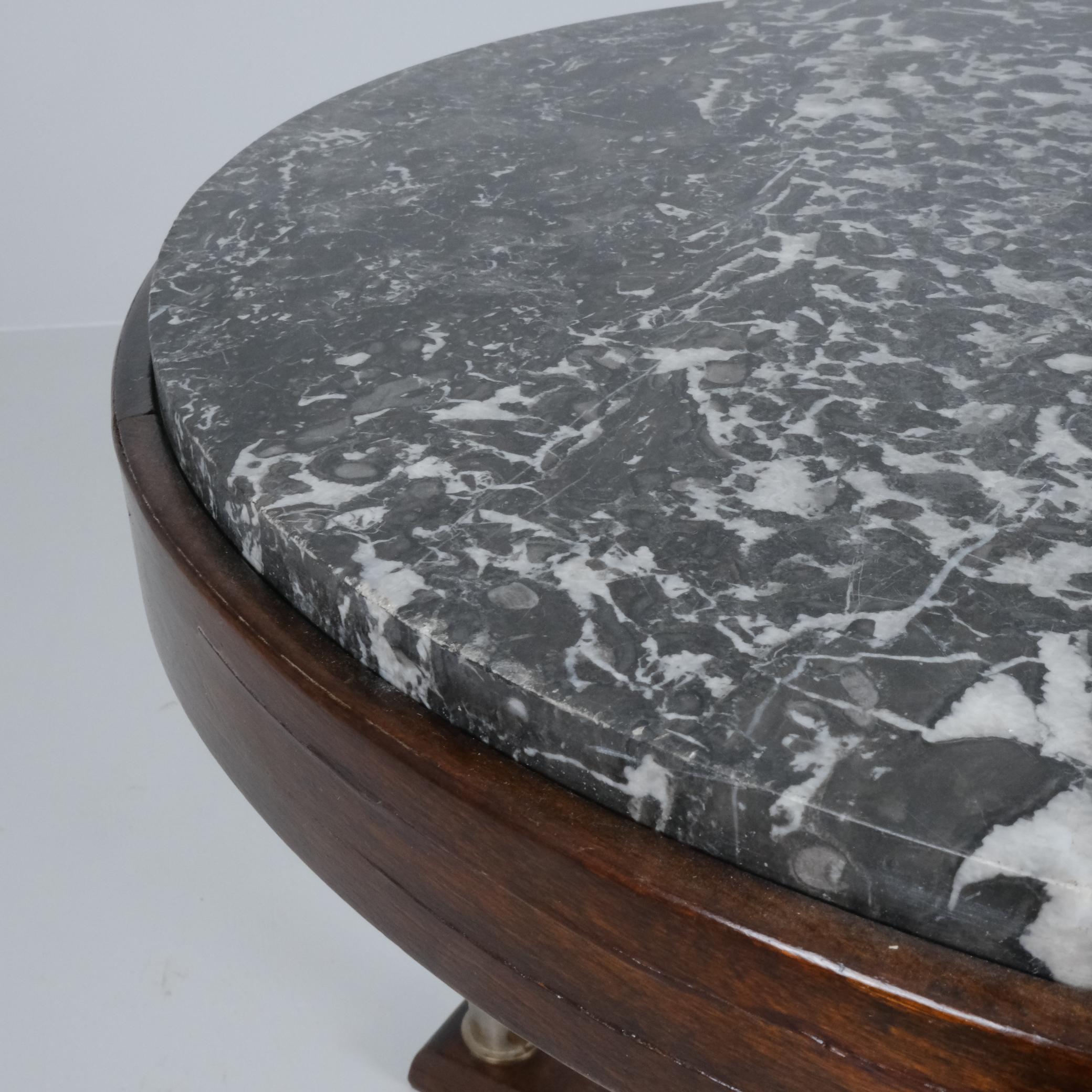 Finnischer Art-Déco-Eingangs-/Mitteltisch aus Eiche und Marmor, ca. 1930er Jahre im Angebot 2