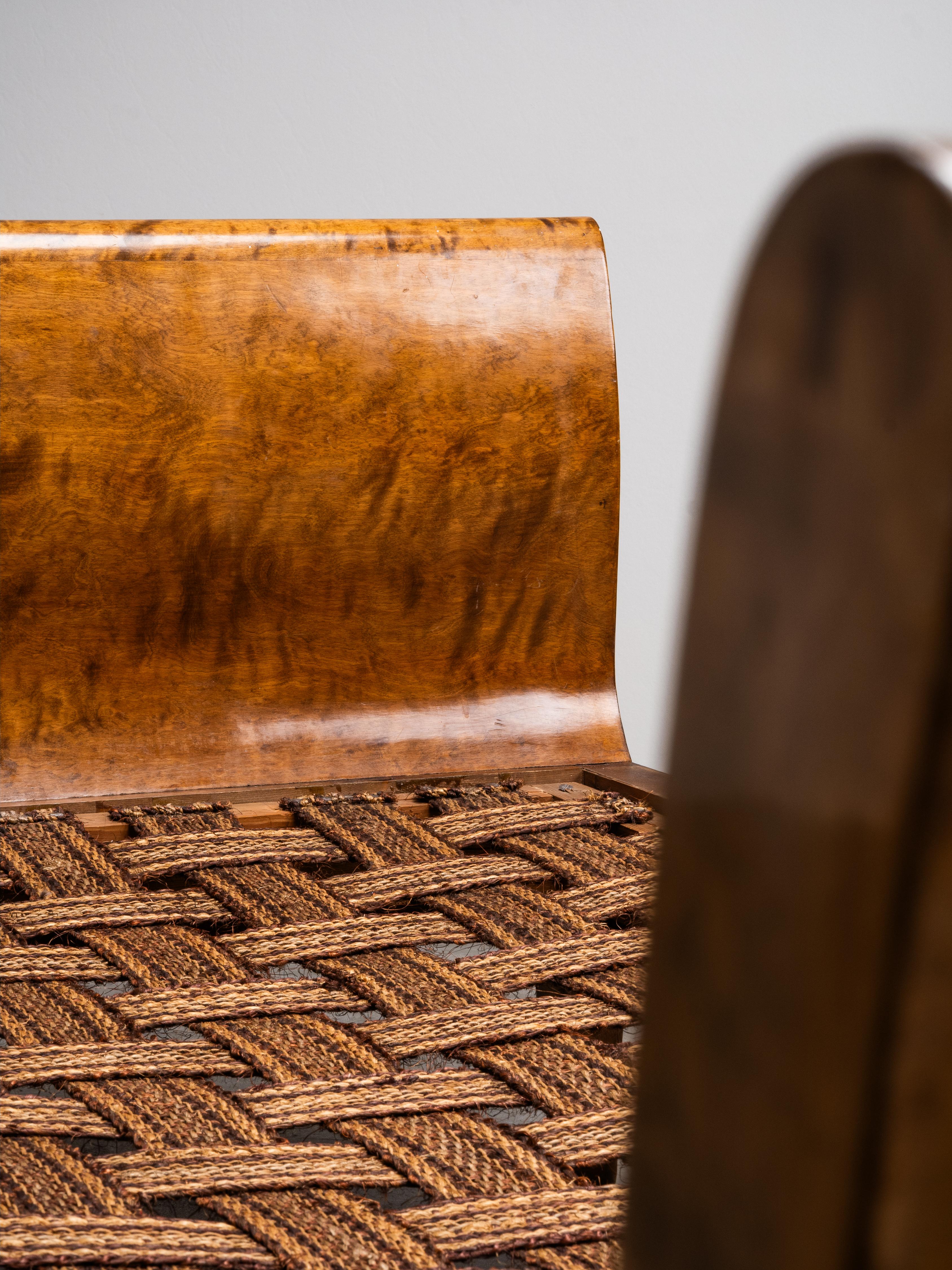 Finnish Art Deco Flame Birch Daybed, 1920s en vente 3