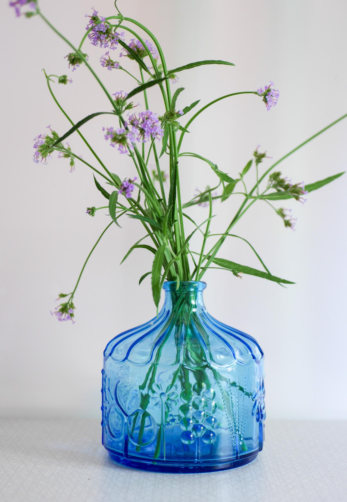 Fiaschetta o vaso in vetro artistico finlandese 