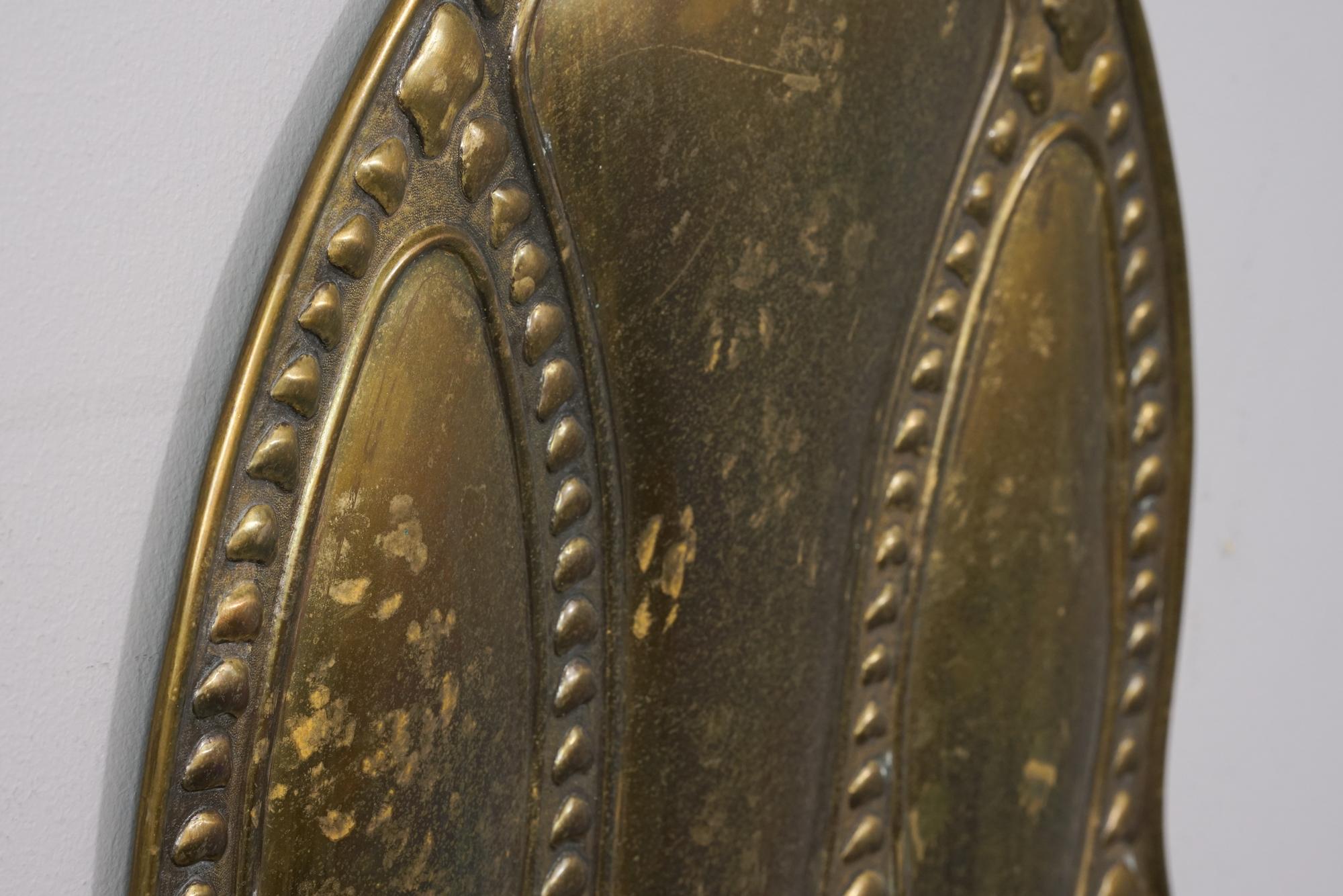 Candelabro finlandés Art Nouveau de latón, principios del siglo XX Forjado en venta