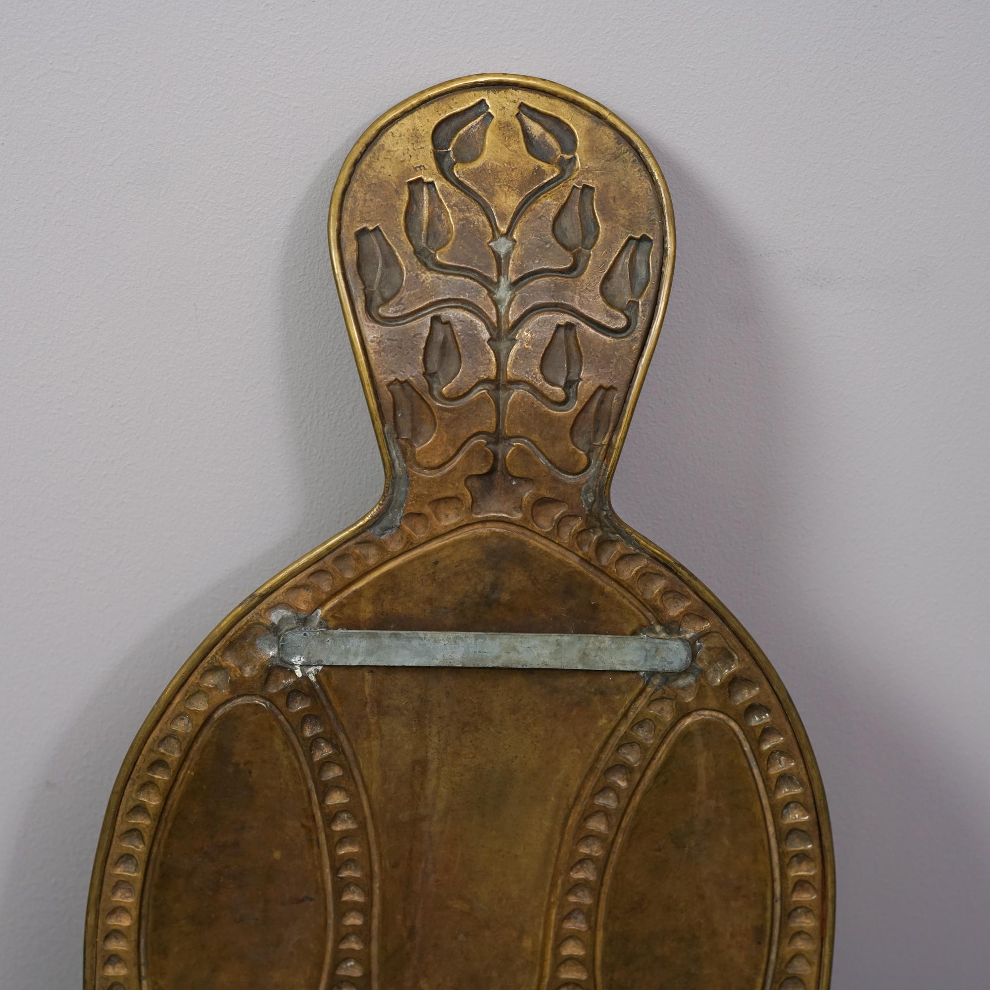 Candelabro finlandés Art Nouveau de latón, principios del siglo XX en venta 3