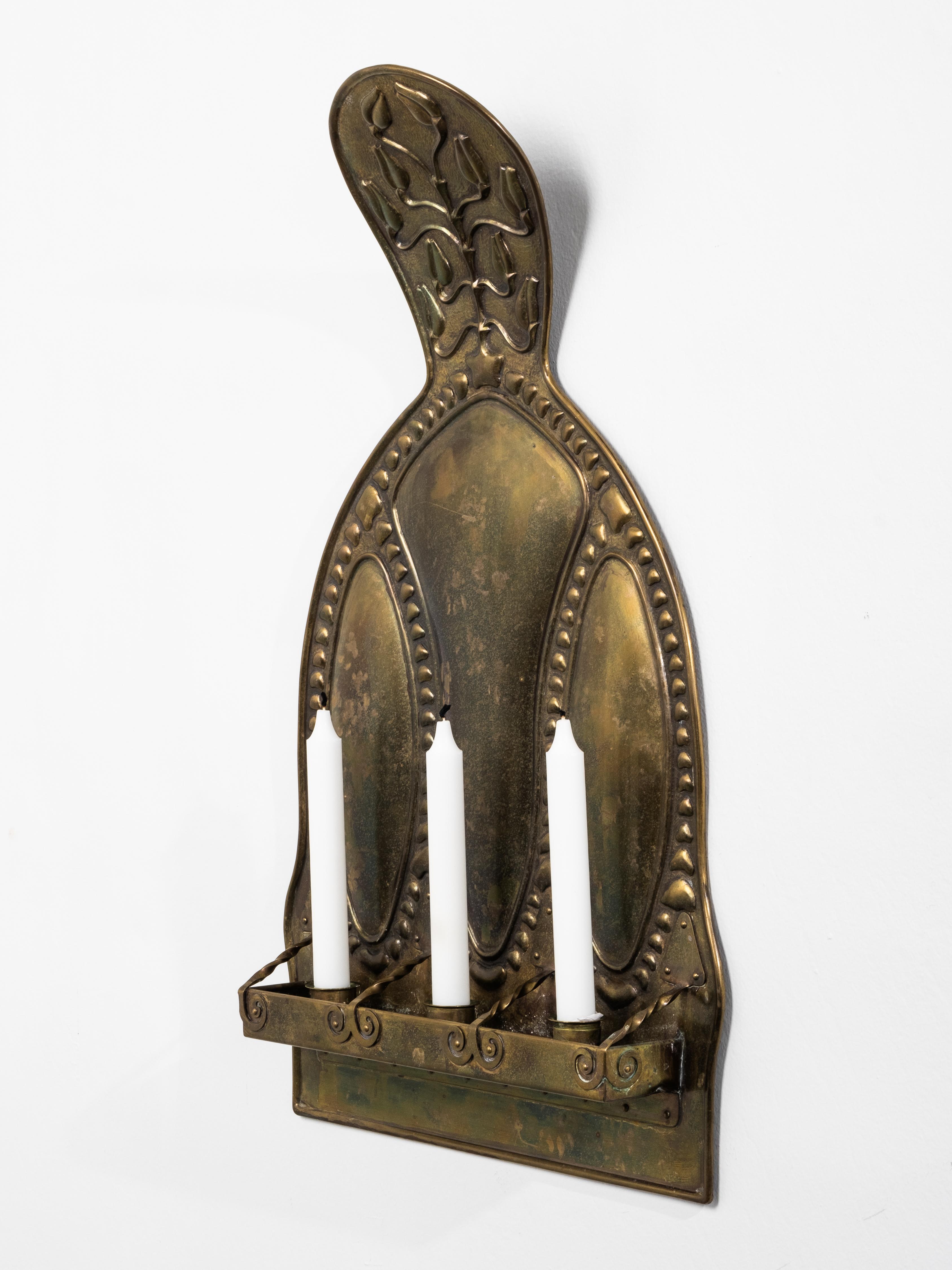 Lámpara de pared Art Nouveau finlandesa de latón, principios del siglo XX en venta 9