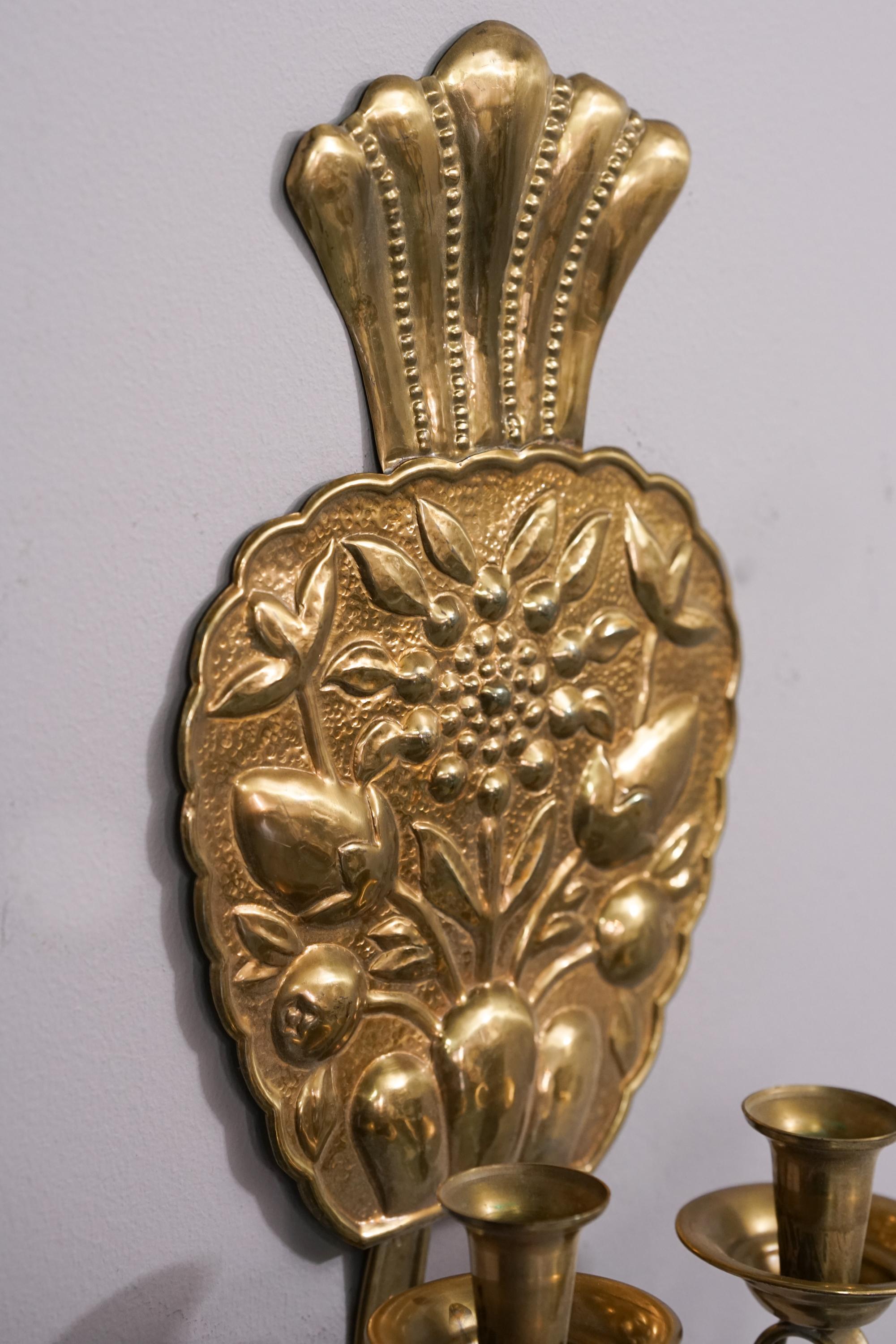Art Deco Finnish Brass Candle Sconce Model 1101 by Taidetakomo Hakkarainen, 1920s/1930s For Sale