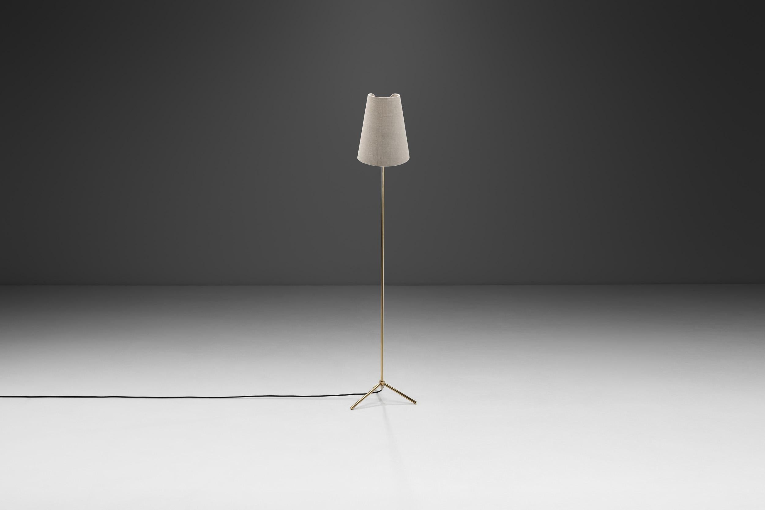Finnish Brass Floor Lamp for Stockmann Orno, Finland Mid-20th Century For Sale 1