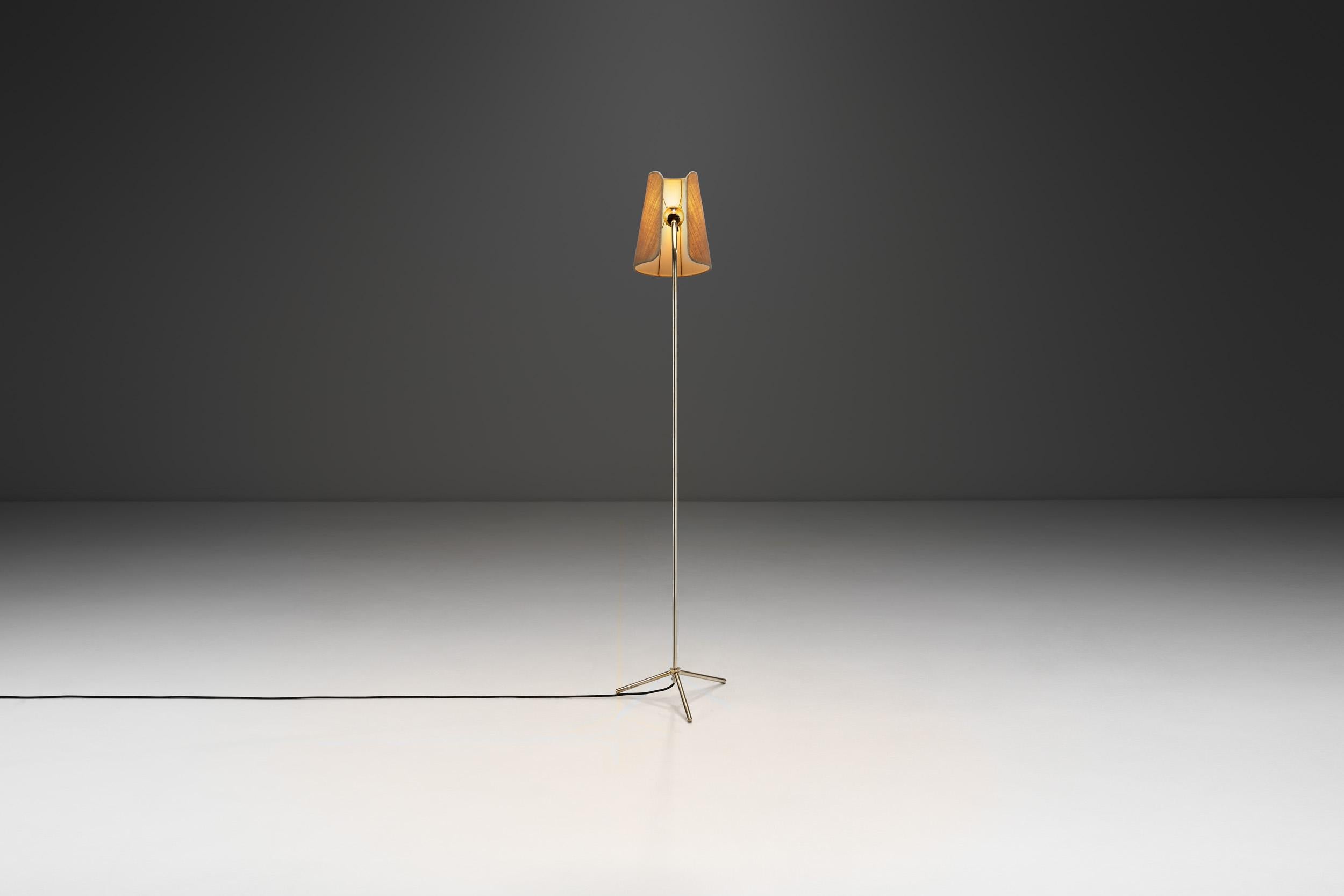 Finnish Brass Floor Lamp for Stockmann Orno, Finland Mid-20th Century For Sale 4