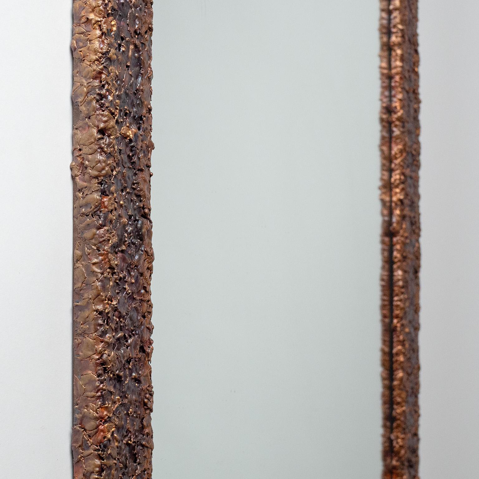 Finnish Brutalist Copper Mirror, 1970s In Good Condition For Sale In Vienna, AT