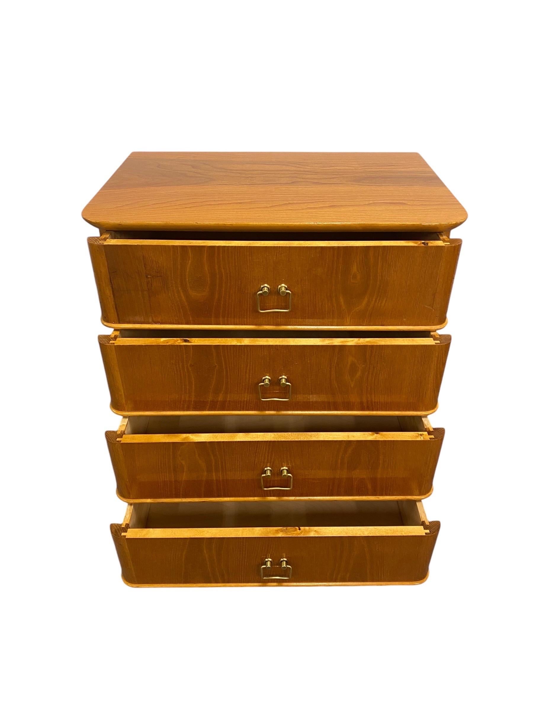 Finnish Cupboard in Birch, Circa 20th Century For Sale 6