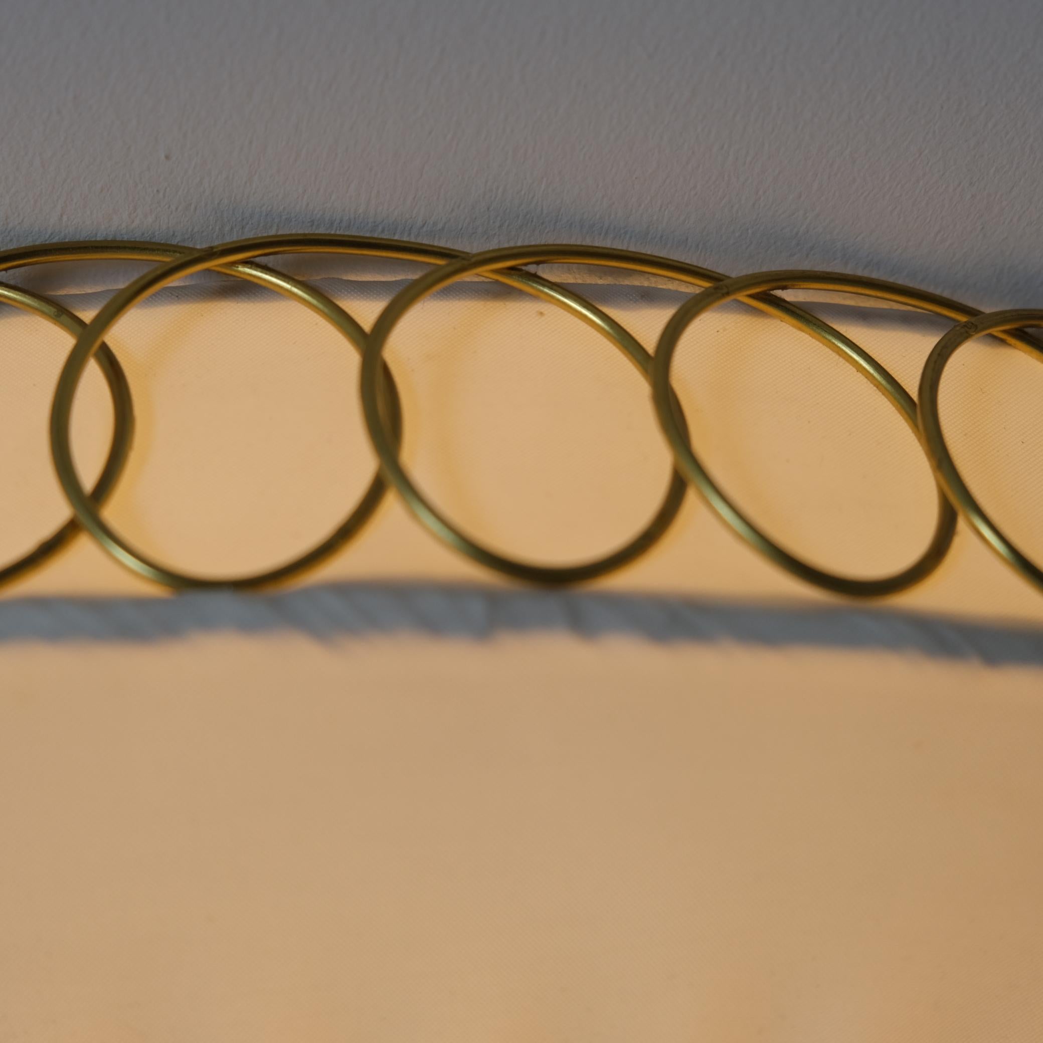 Metà XX secolo Lampada da incasso di design finlandese modello 1241 in ottone e tessuto sintetico, Valinte 1950 in vendita