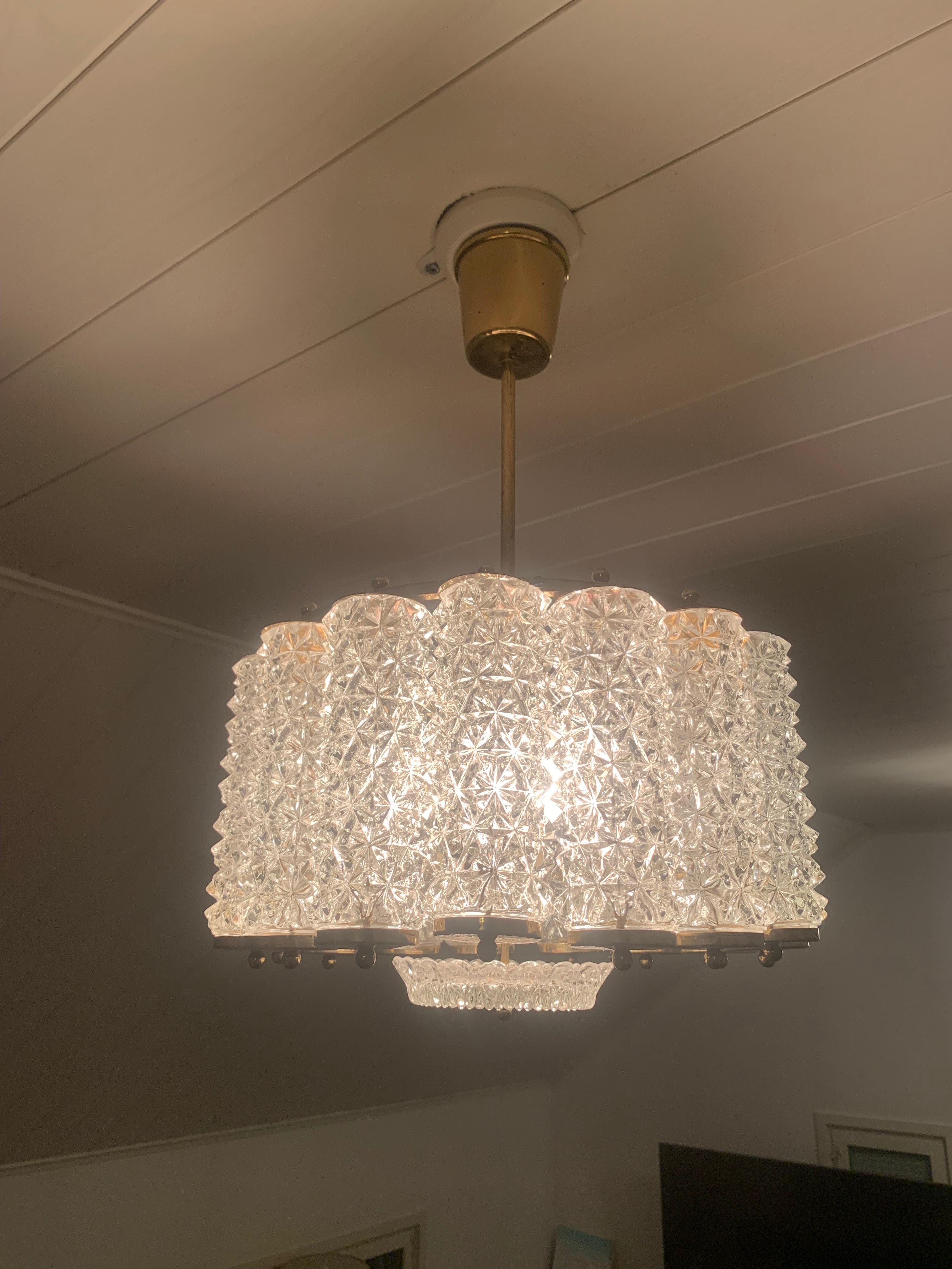 Scandinavo moderno Lampada HYVAL dal design finlandese in vendita