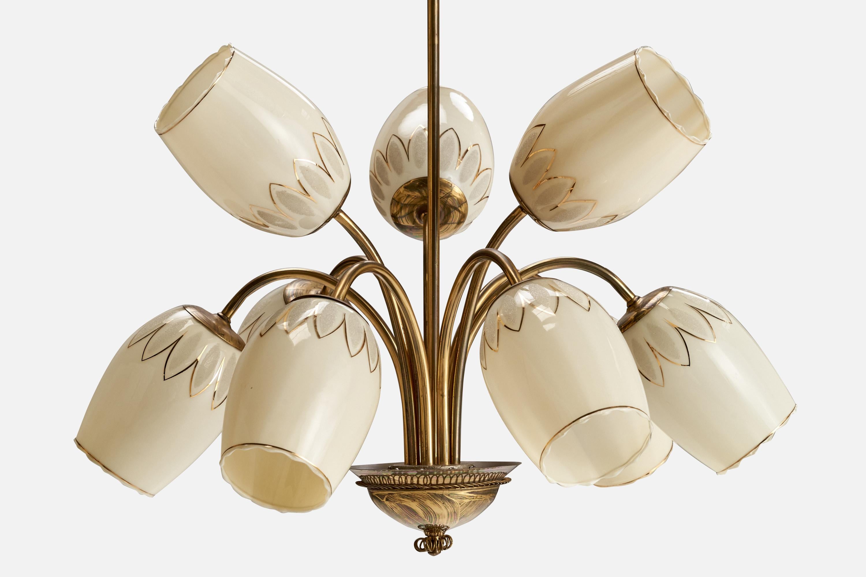 Designer finlandese, lampadario, ottone, vetro, acrilico, Finlandia, anni '40 In condizioni buone in vendita a High Point, NC