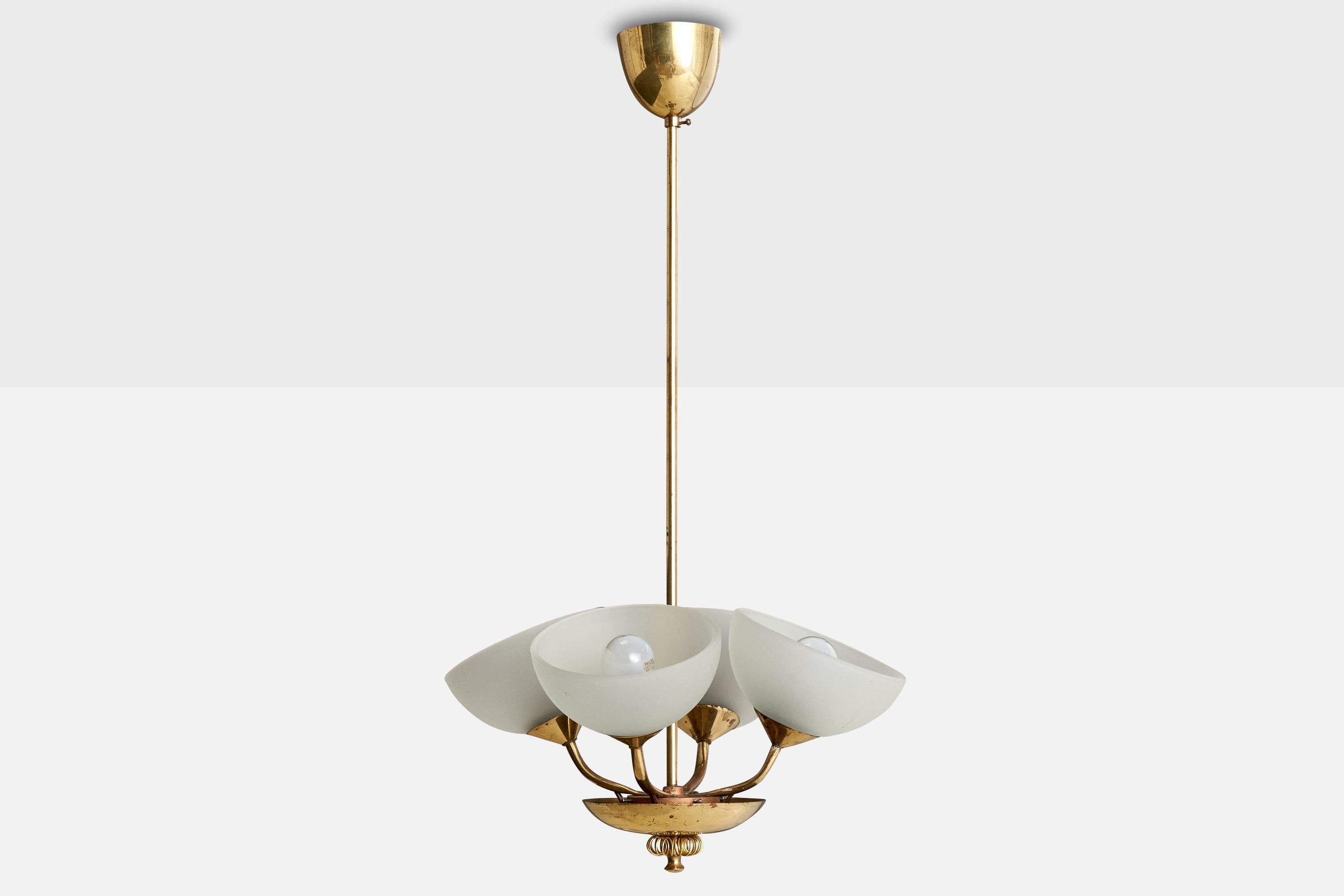 Scandinavo moderno Designer finlandese, lampadario, ottone, vetro, Finlandia, anni '40 in vendita