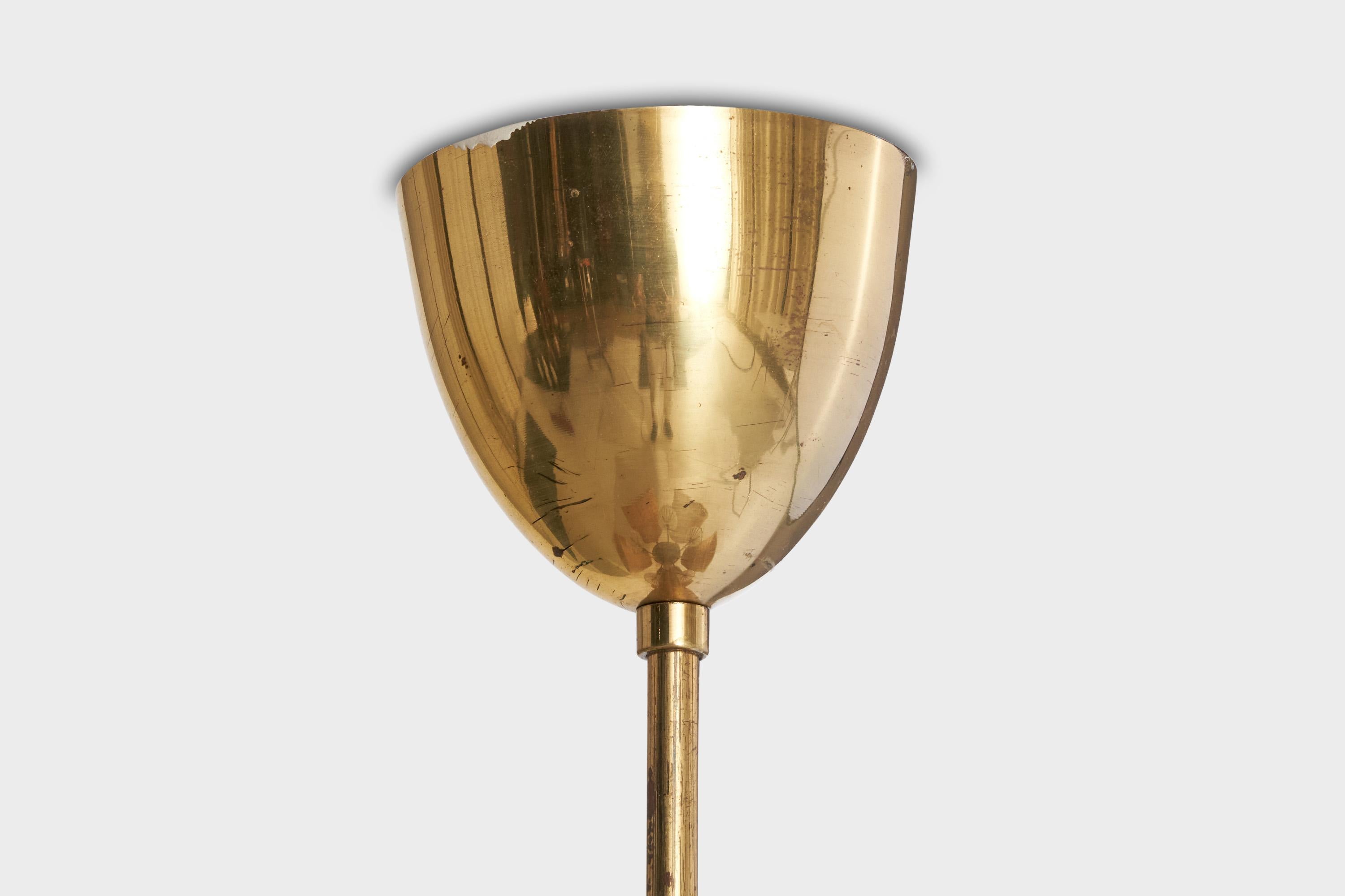 Designer finlandais, lustre, laiton, verre, rotin, Finlande, années 1940 en vente 2