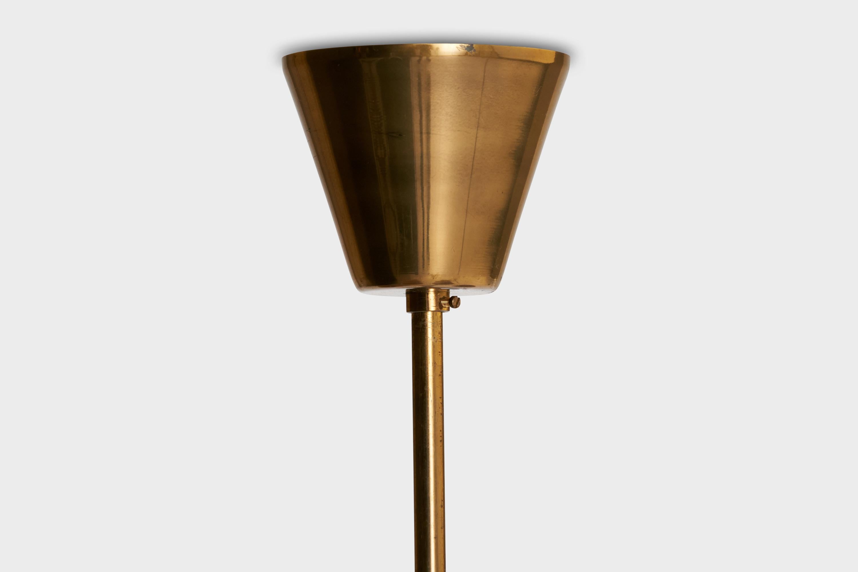 Lampadario di design finlandese, ottone, metallo, rattan, Finlandia, anni '50 in vendita 4