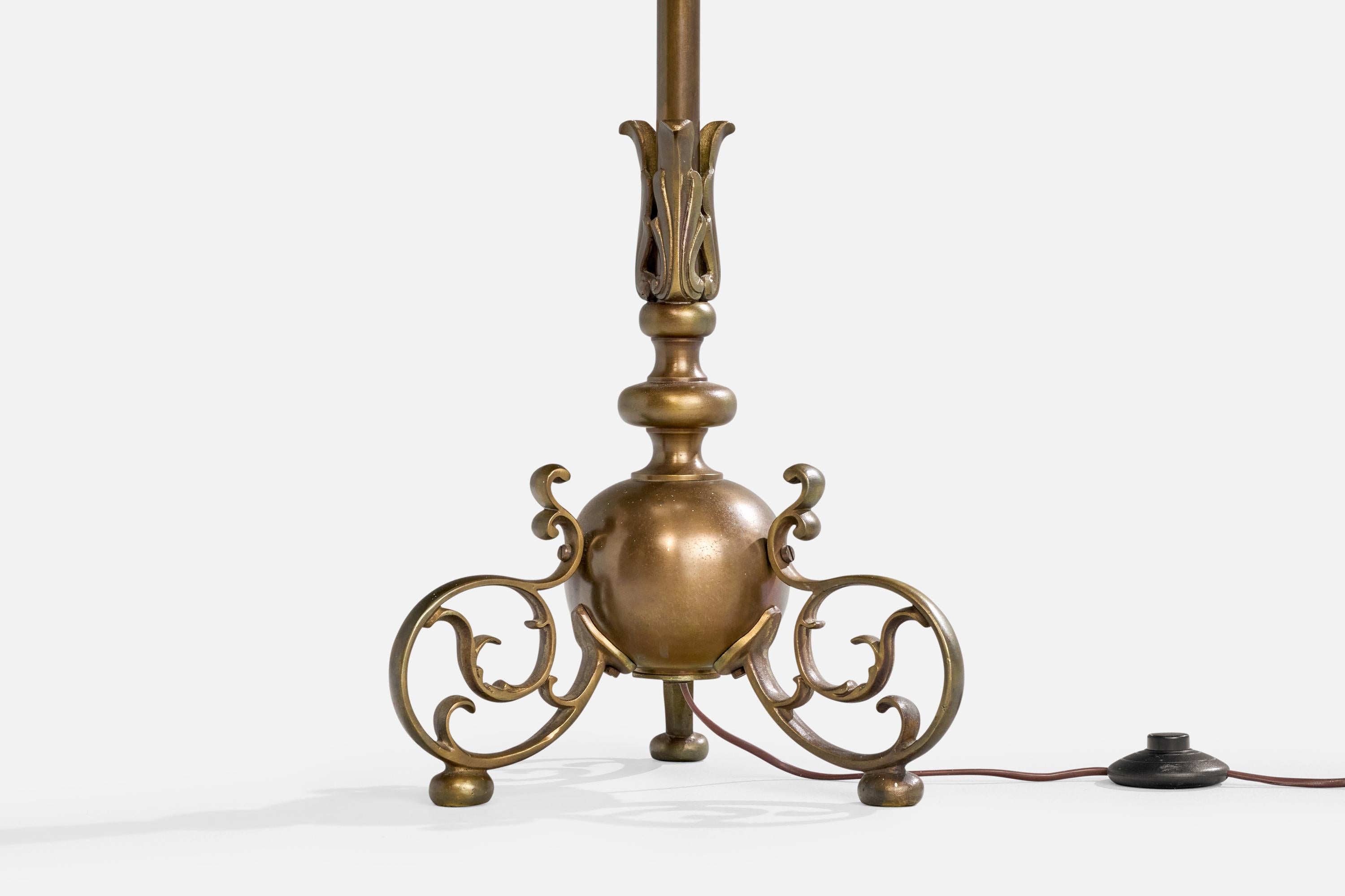 Finnish Designer, Floor Lamp, Brass, Metal, Glass, Finland, 1970s For Sale 3