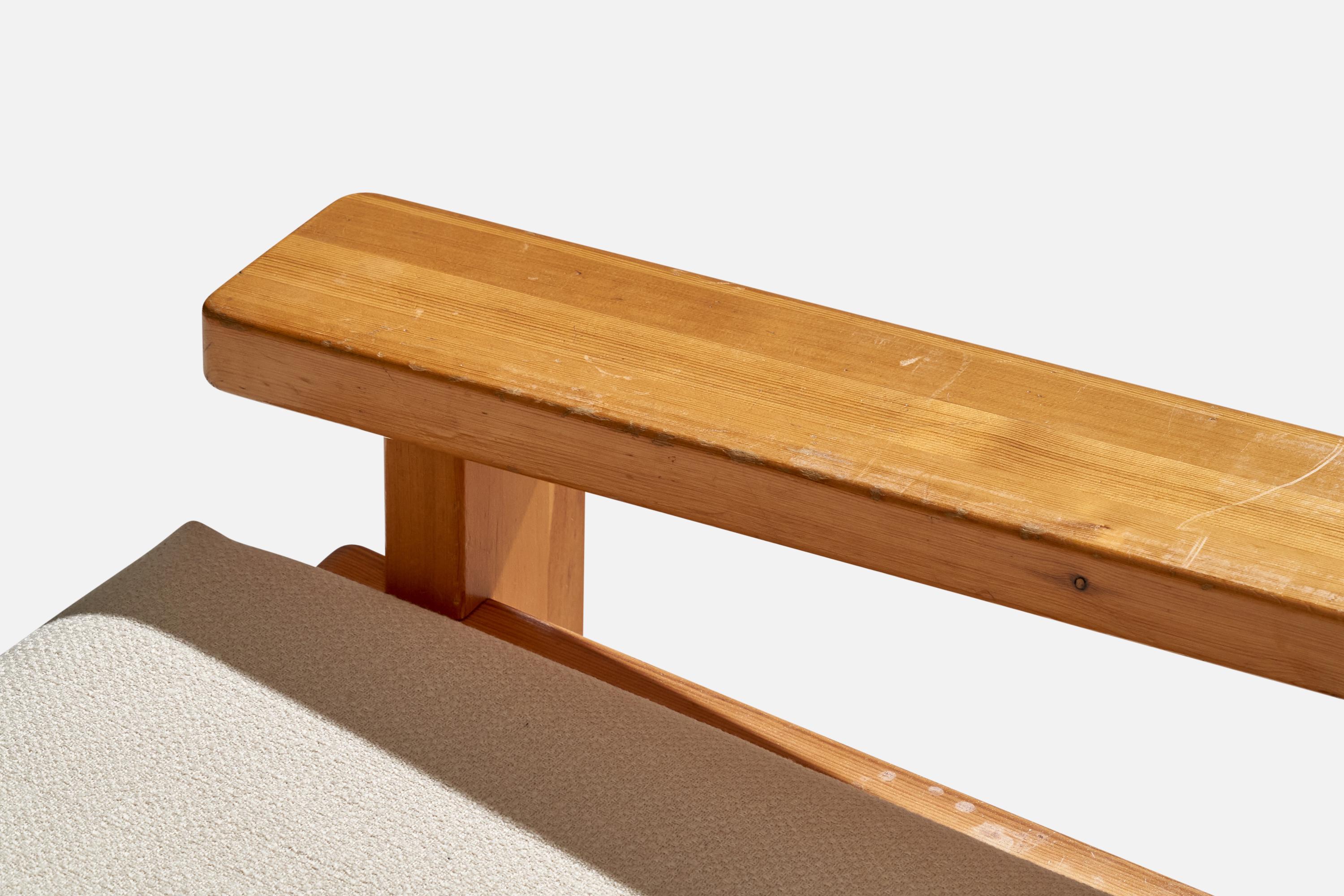 Finnischer Designer, Loungesessel, Kiefernholz, Stoff, Finnland, 1970er Jahre (Ende des 20. Jahrhunderts) im Angebot
